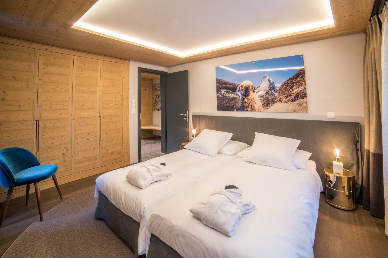 6_apartment-charleston-peak-zermatt (2).jpg