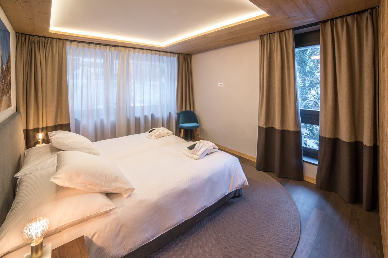 7_apartment-charleston-peak-zermatt (1).jpg