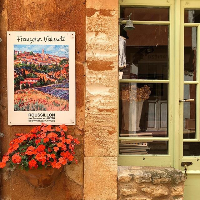 Petit week-end ❤️ : Le sentier des ocres, Gordes et Beau-en-Provence ☀️
.
.
#sentierdelocre #gordes #provence #lavande #weekend #champdelavande #france #love #beautiful #france🇫🇷 #francetourisme #lyon #ocre #lesentierdesocres #roussillonprovence