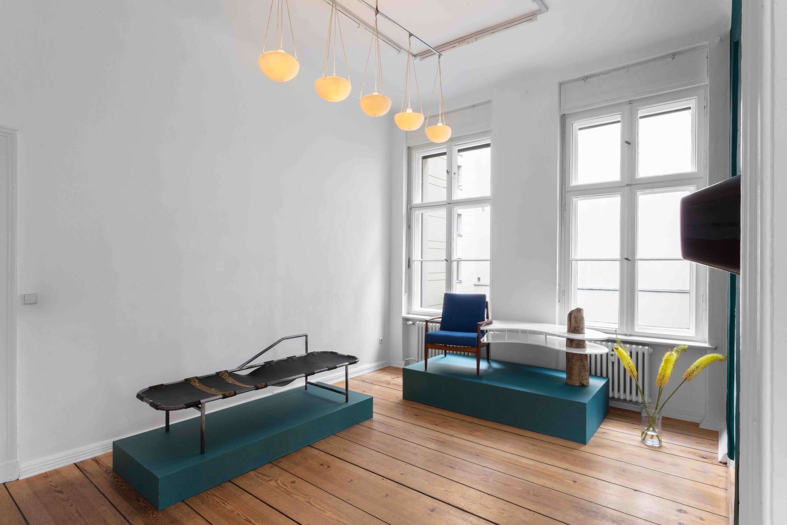  Protoypes:   SB2021 180/60 WW-CL black (Chaise Lounge with Spiders)   SE2021 160/75/35 GJ/AD blue (Blue Armchair)   SB2021 160/45/35 BL white (Baby Belly Lamp)  