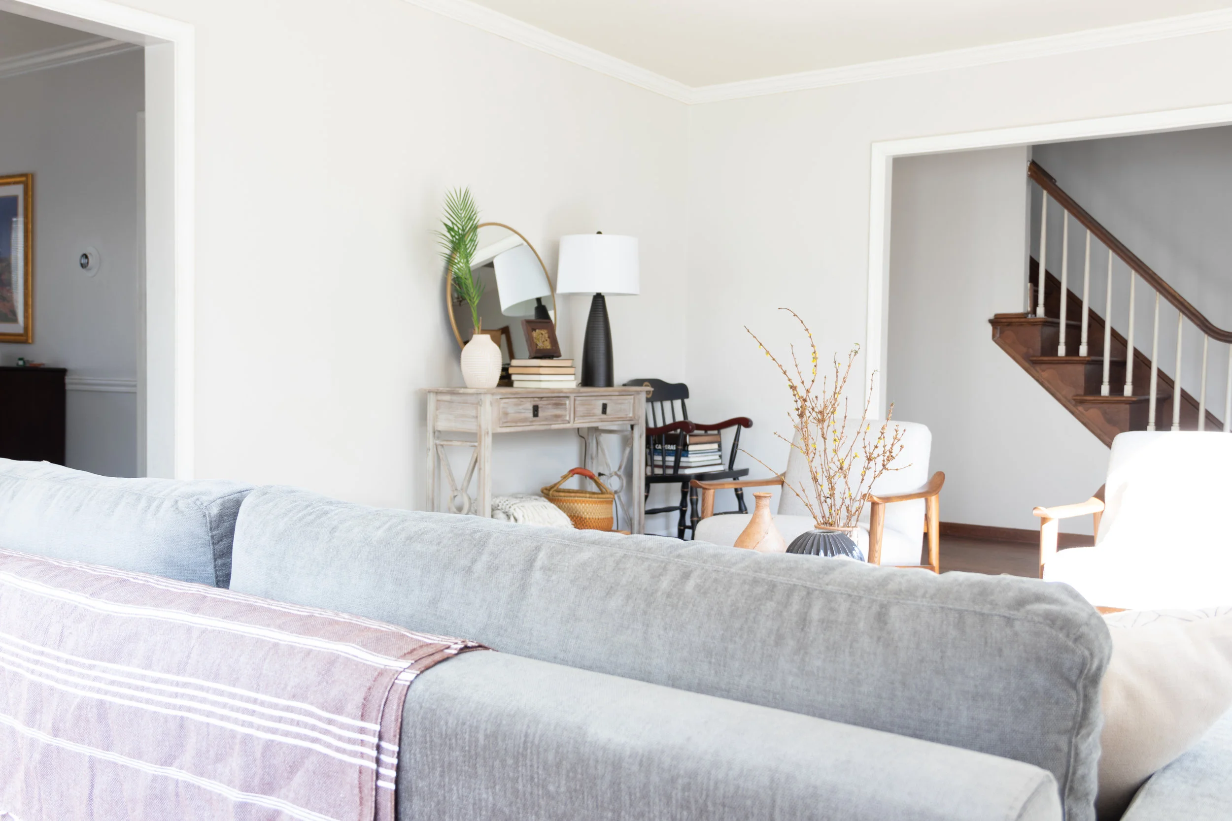 eclectic-living-room-idea.jpg