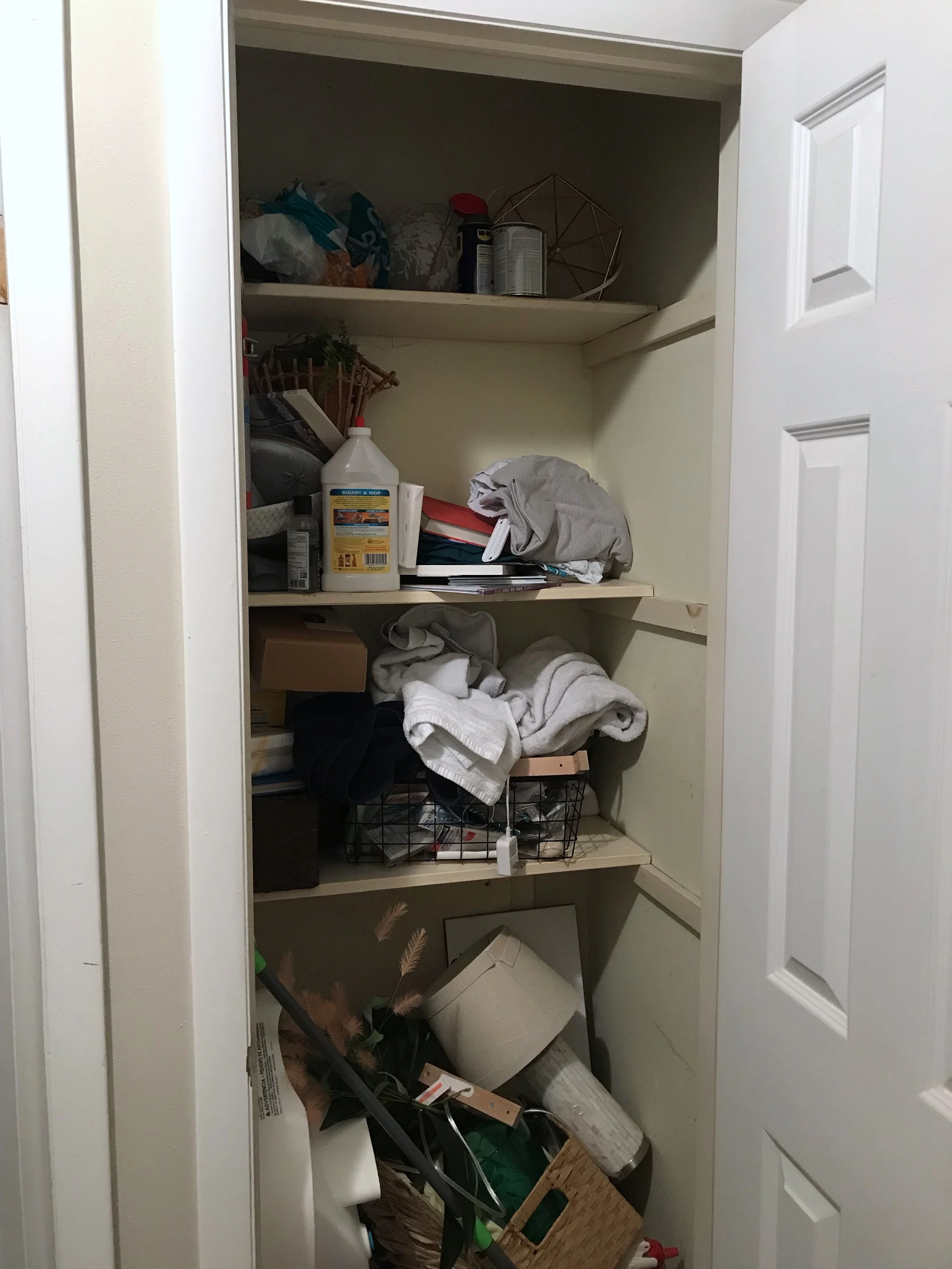 PROJECT ORGANIZE COE CASA Linen Closet Plans — Meredith Lynn Designs