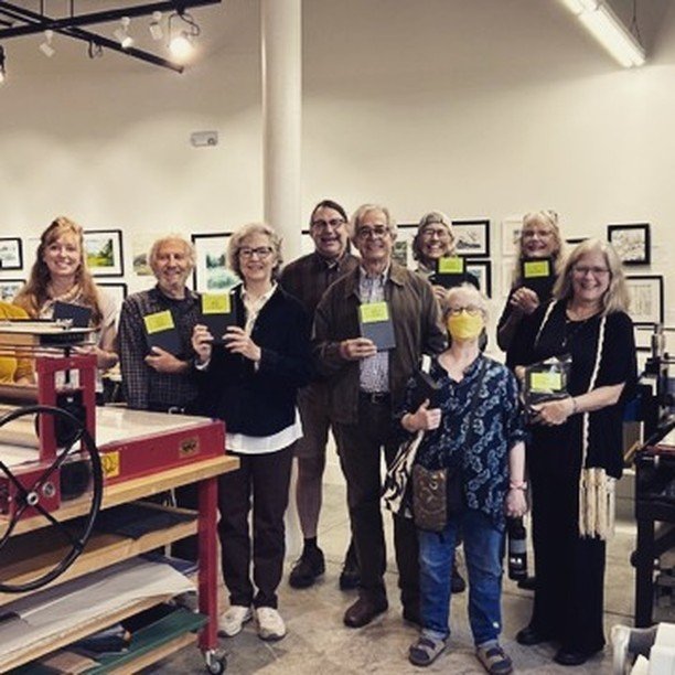 Ex Libris portfolio exchange in collaboration with the Asheville Printmakers! https://ashevilleprintstudio.com/
#art #artists #printmaking #printmakingstudio #greenvillesc #asheville