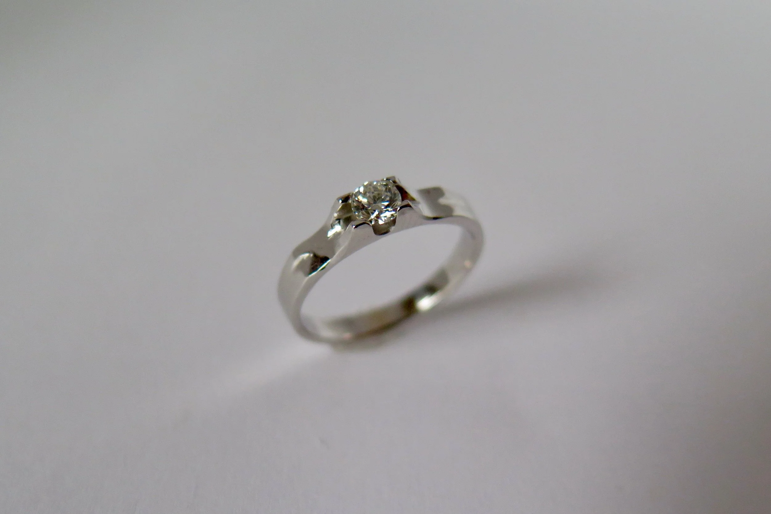 studio wendt white gold eng. ring 5