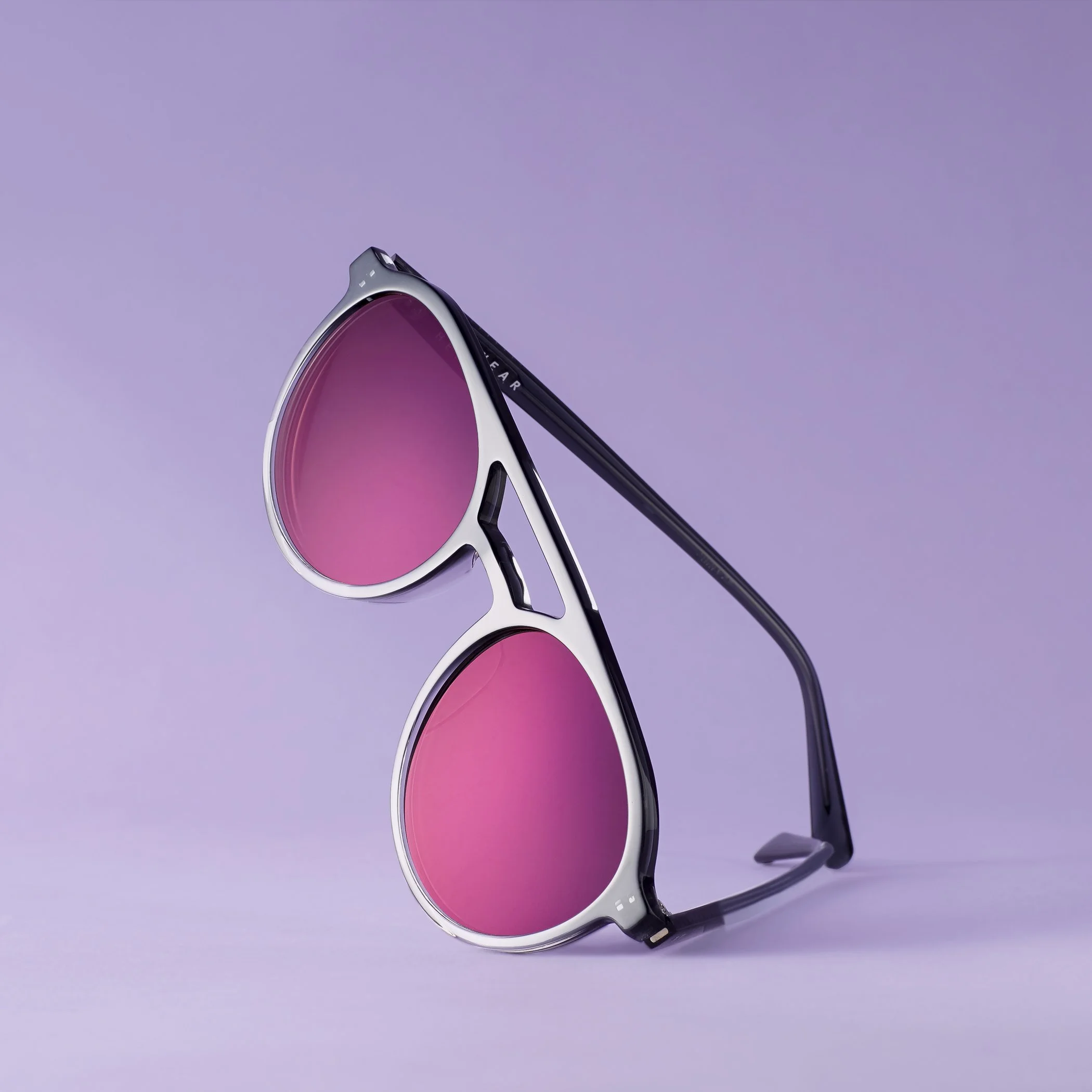 PROP STYLIST1137 CLEAN BACKGROUND.jpg