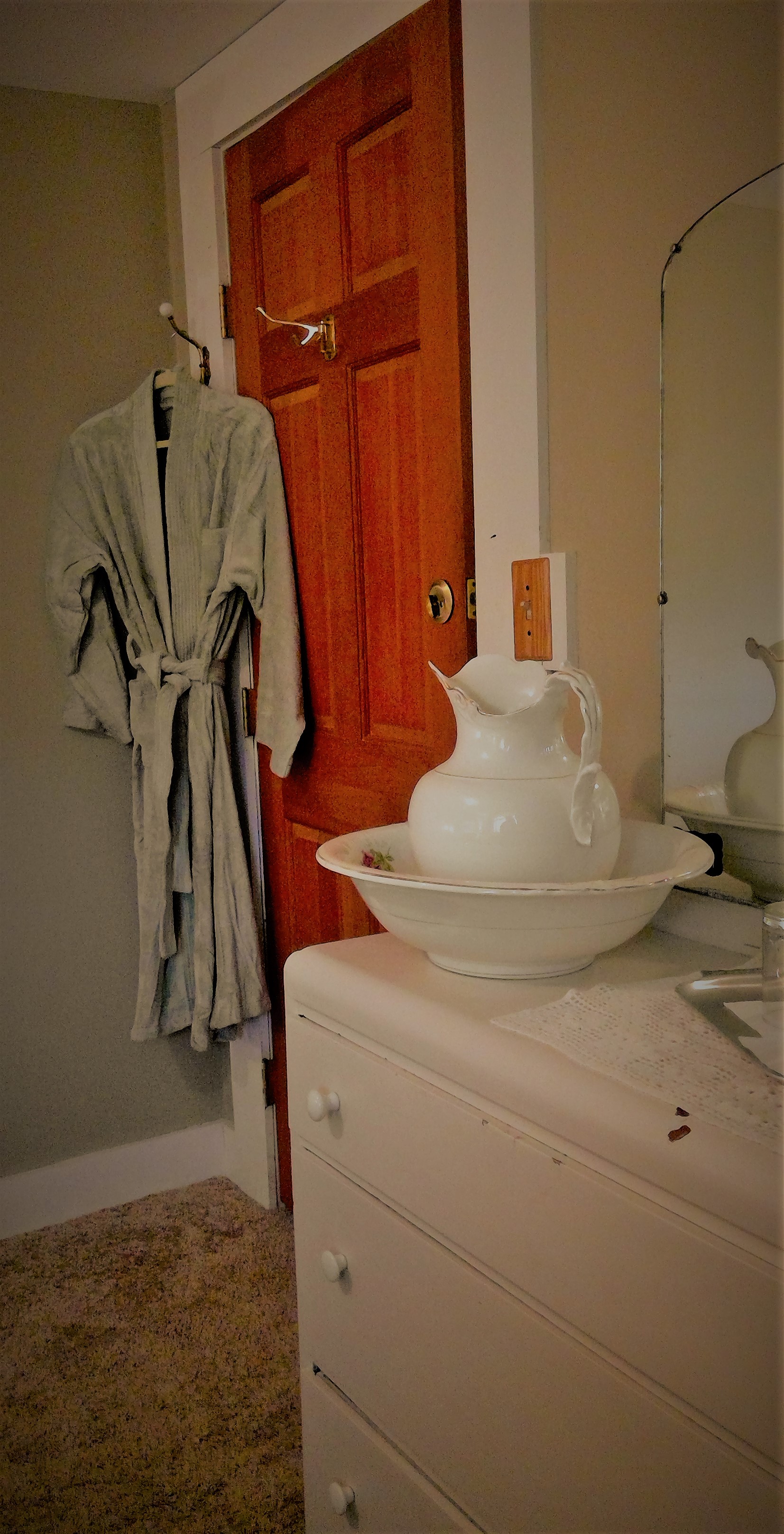 Room 1 vanity.jpg
