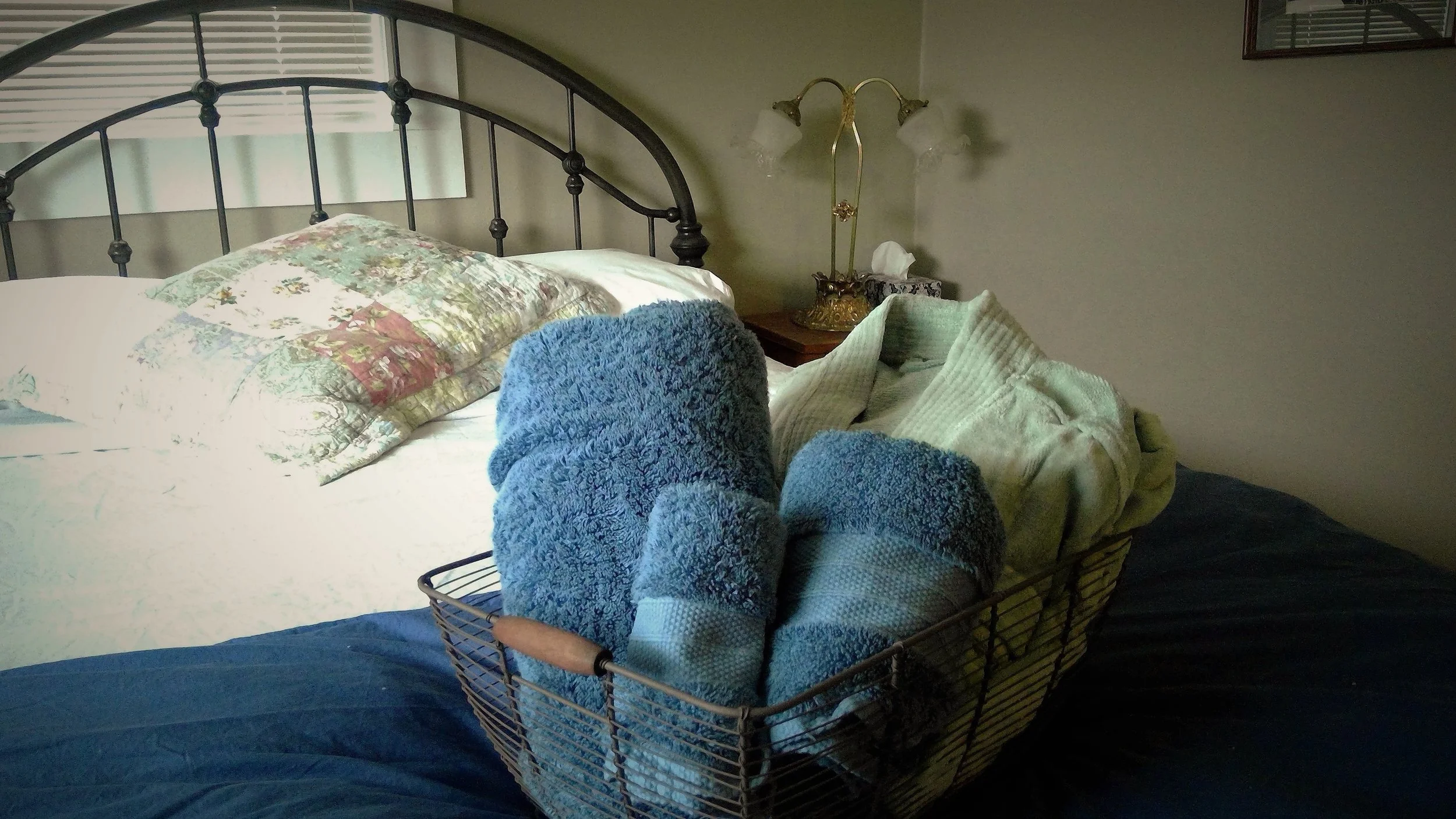 Room 1 towel bed.jpg