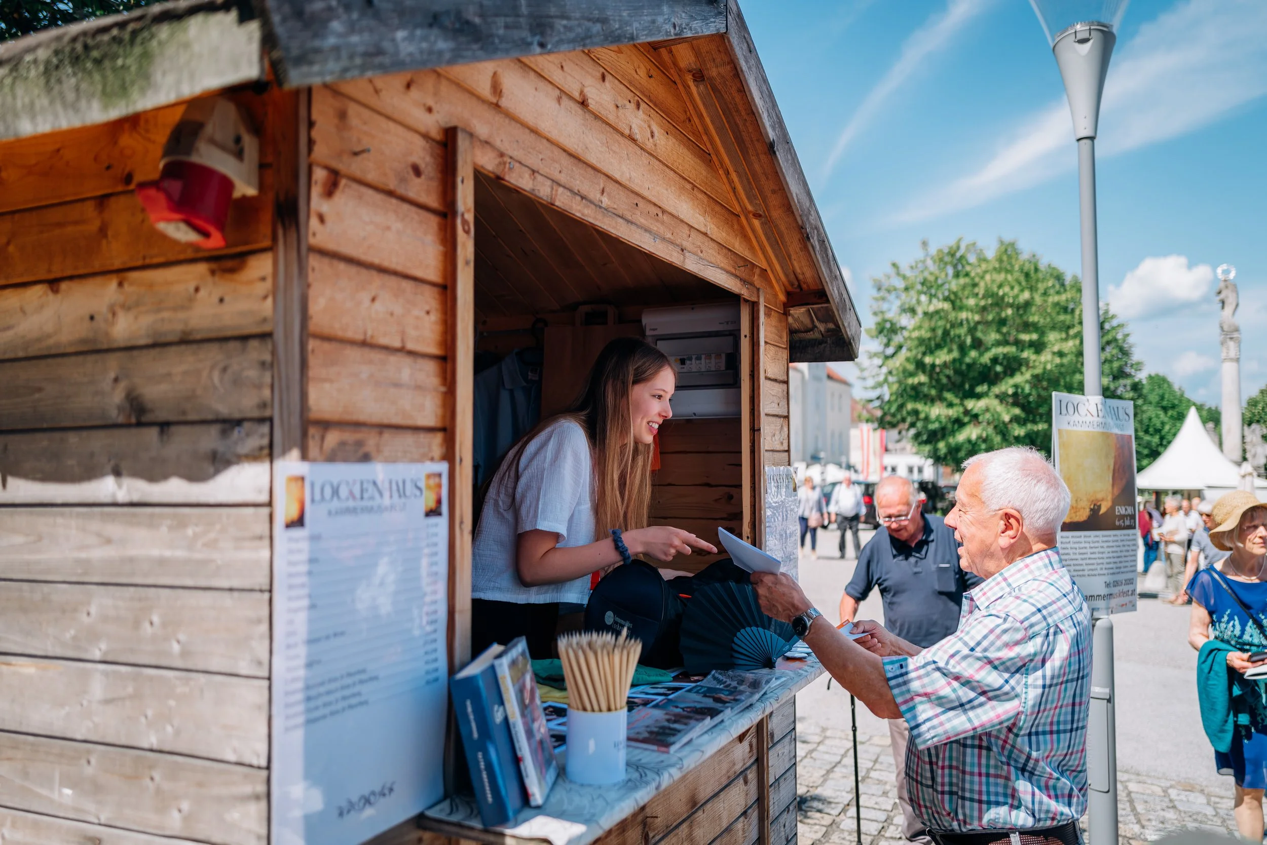 Merchandise-Stand-4.jpg