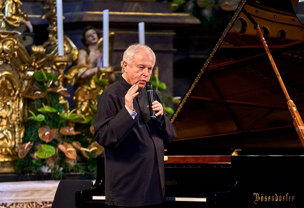 Eröffnung 1 Sir András Schiff