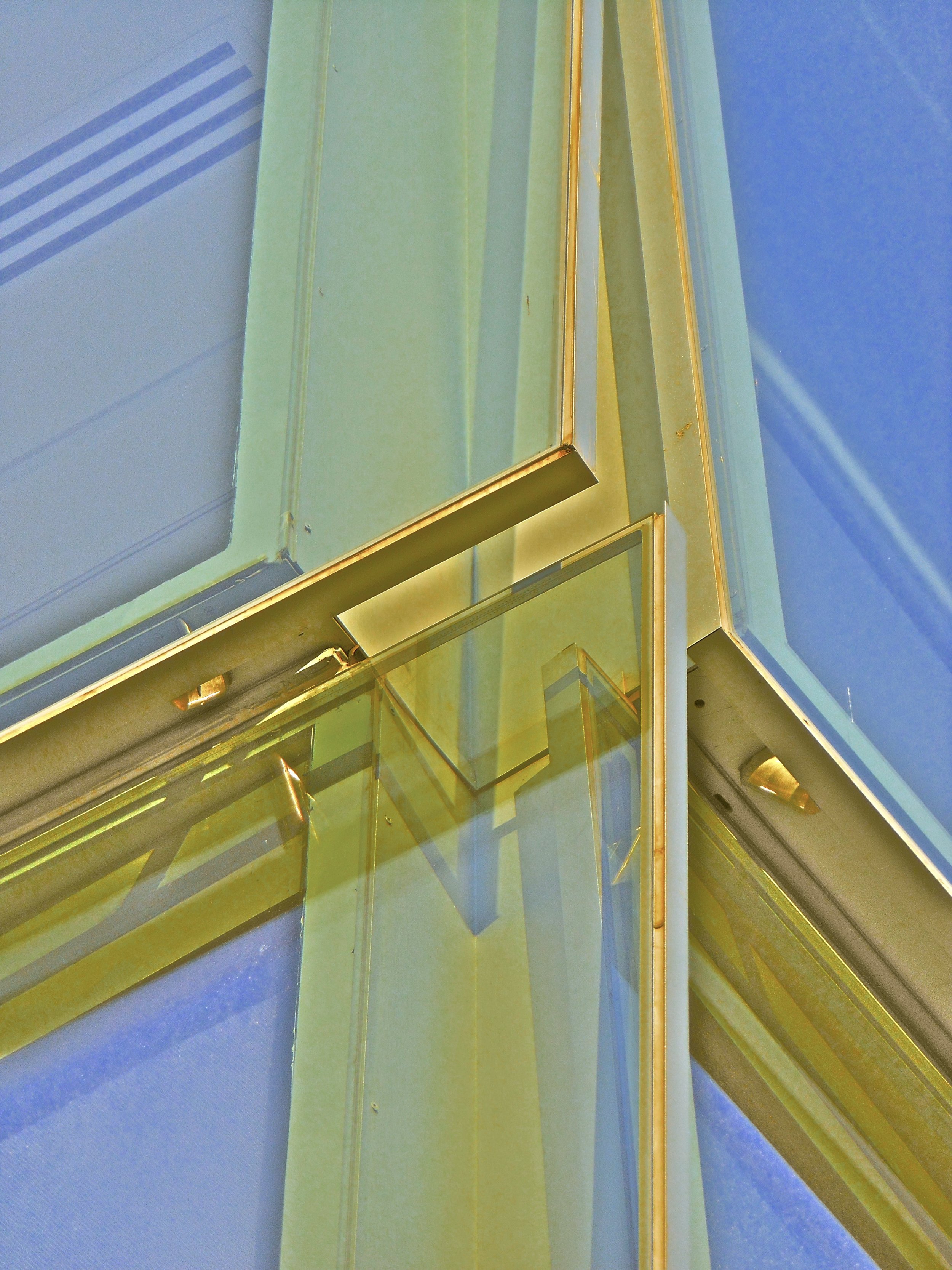 "Corner Glass", DC
