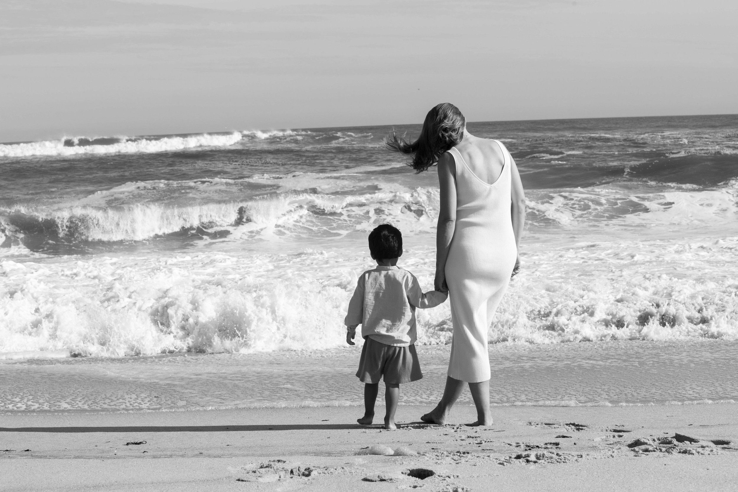 230830_Drucker_Tanzeen & Lily _Family_Beach_132.jpg