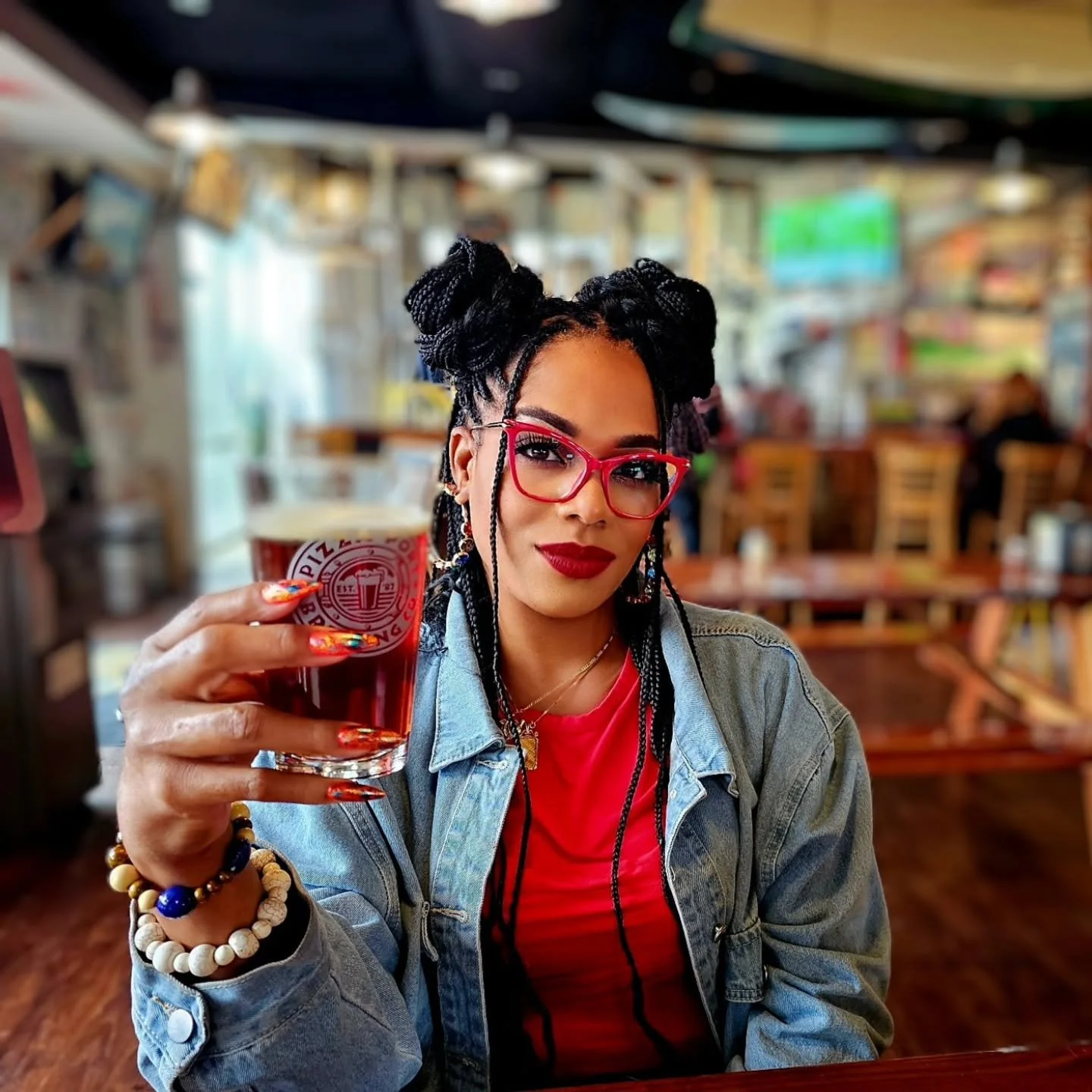 On my Beer Shit!

#afrobeerchick #beerstagram #beersofinstagram #craftbeer #craftbeergirl #beergirl #beergirlsofinstagram #drinklocal #radvocate&nbsp; #untappd #beershare&nbsp; #ladiesthatlovecraft #beerme&nbsp; #cheers #beergeek #beergeeks #craftbee