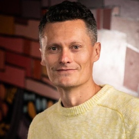 Nick P Ross