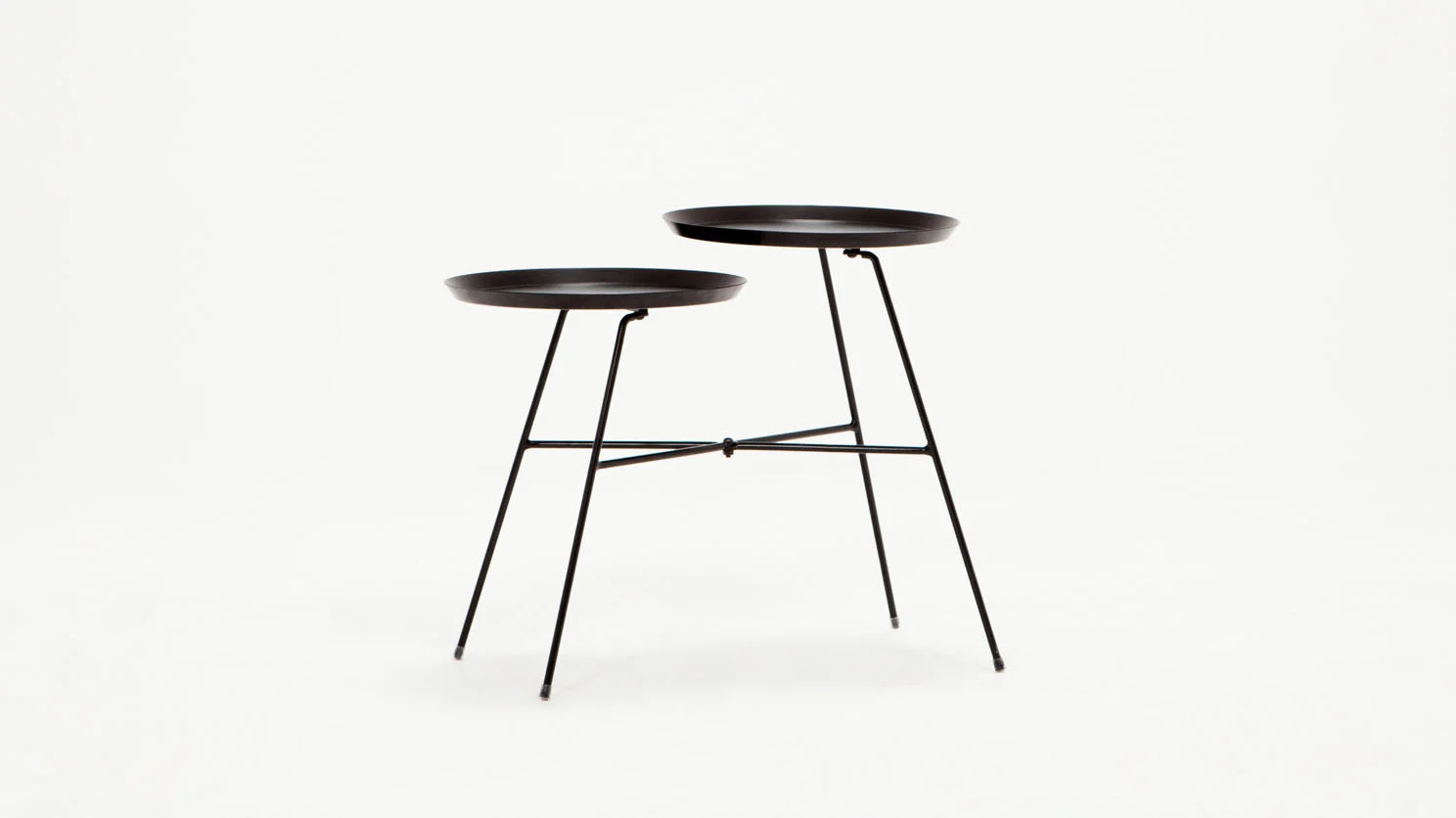 peggy_side_table_corner_01.jpg