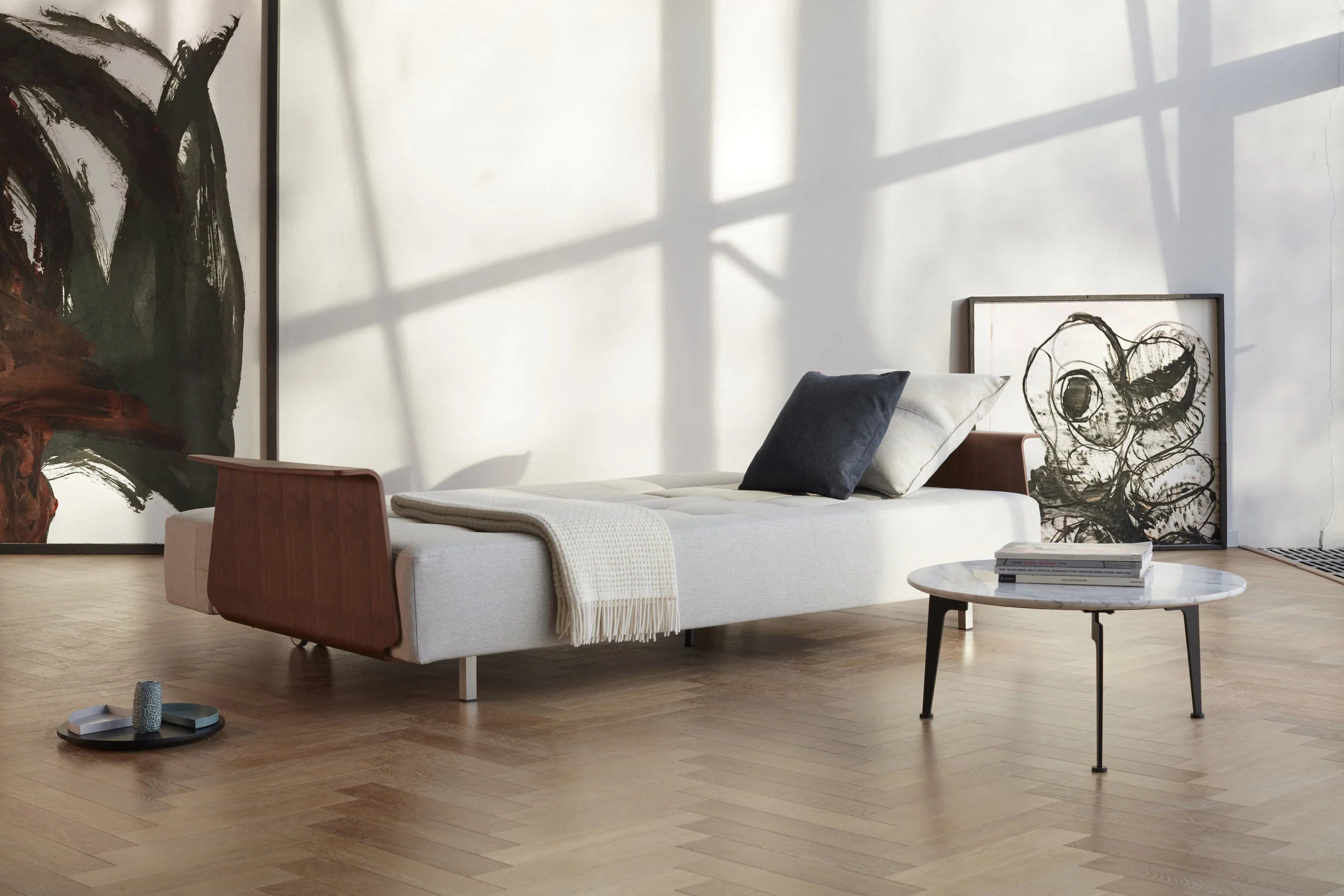 Long horn sofa bed walnut arm 527 02.jpg