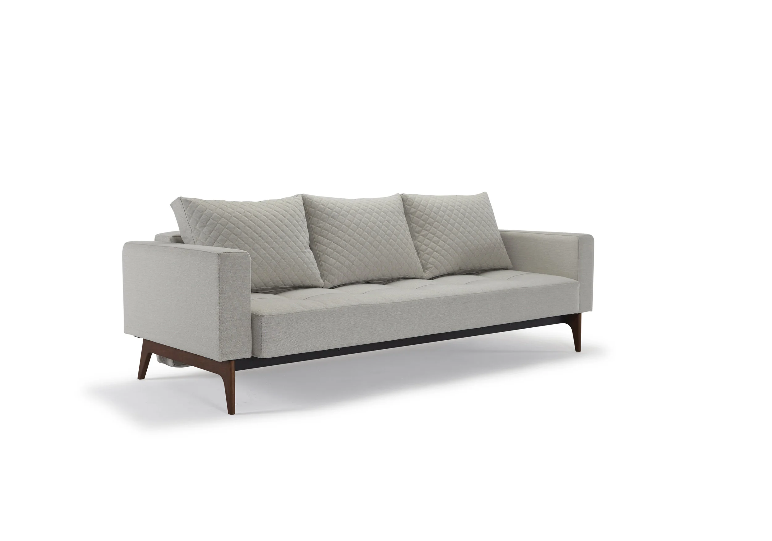 Cassius_Q_sofa_Walnut_527_1.jpg