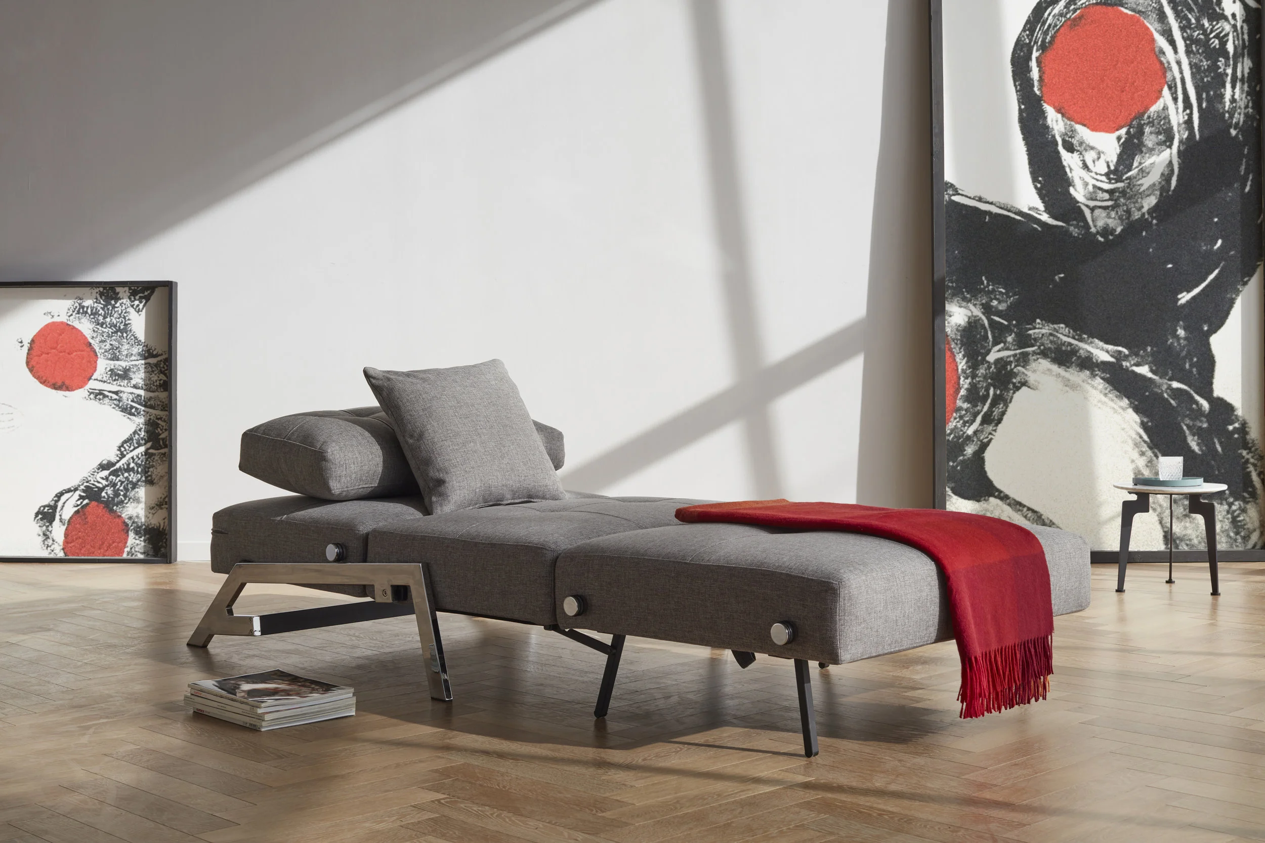 Cubed chrome sofa bed 521 .jpg