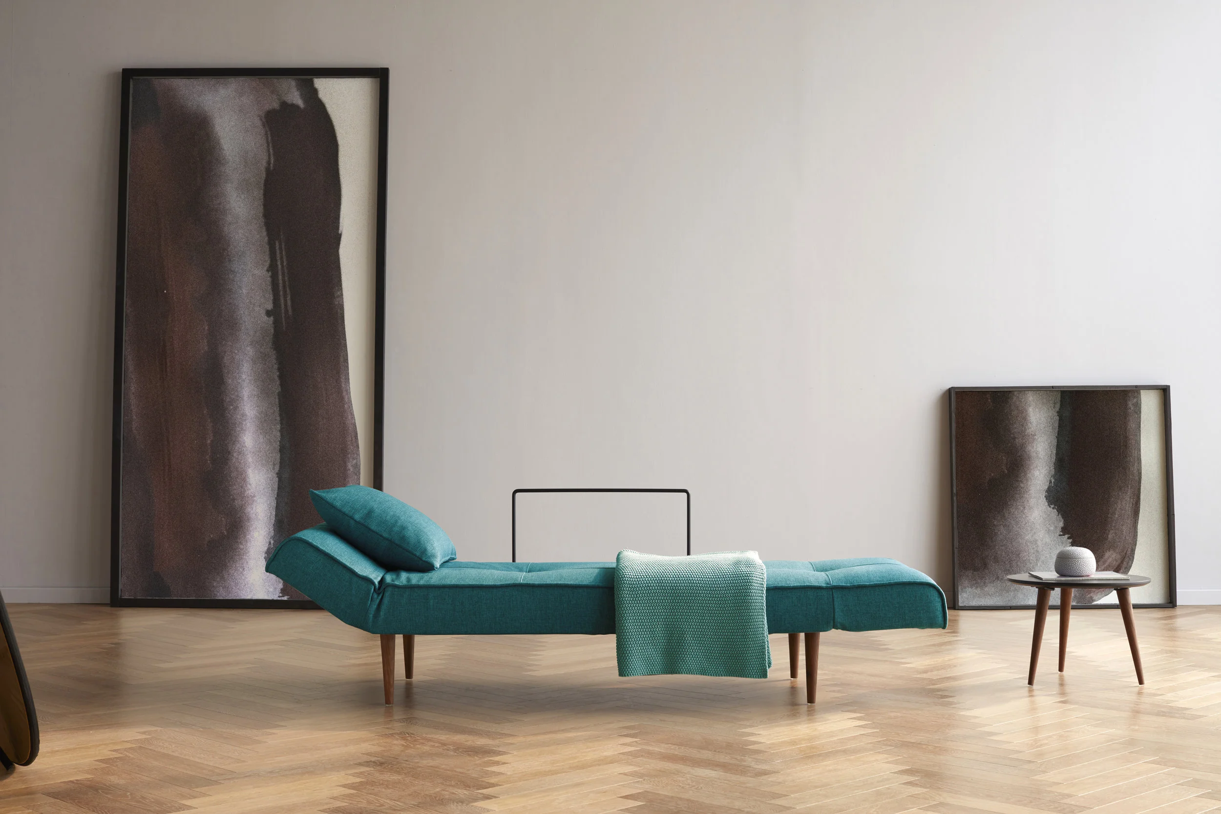 Zeal daybed 522 04 .jpg