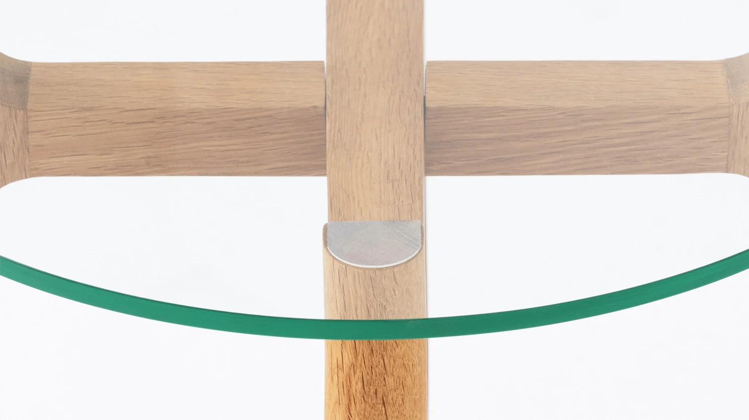 Place Round End Table Oak - EQ3 - M Collection NYC 3.jpg