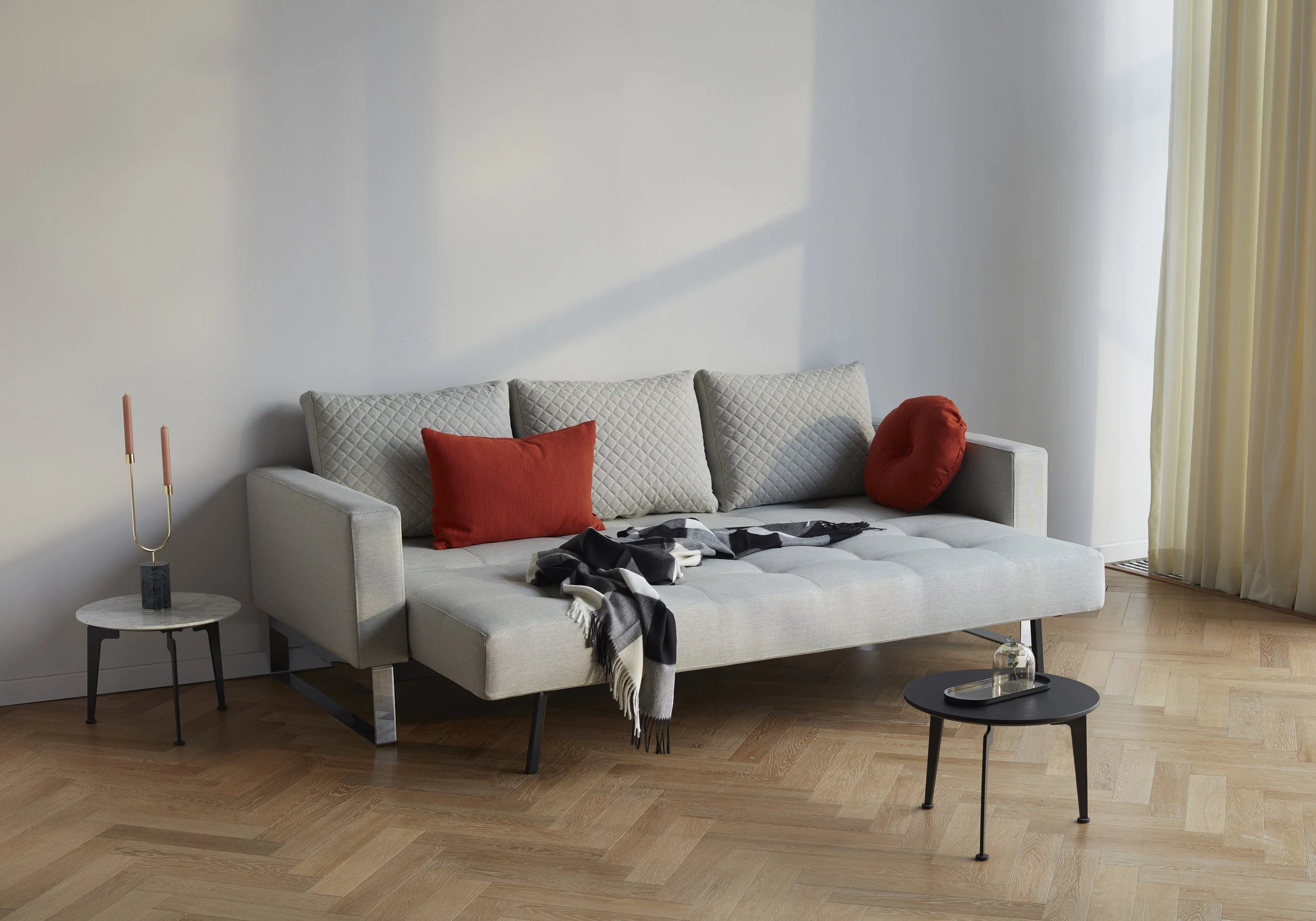 Cassius-Quilt-Chrome-sofa-bed-527-mixed-dance-natural-3.jpg