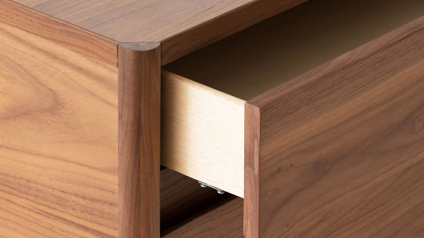 Monarch Chest 3 - EQ3 - M Collection.jpg