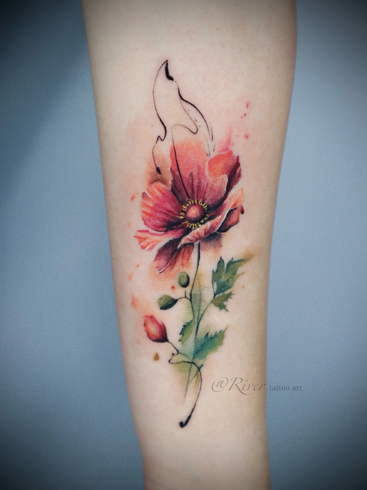 Blooming in color and flow &mdash; a watercolor flower full of life.
#NYCTattoo #FlushingNY #NewYorkTattoo #WatercolorTattoo #FineLineTattoo #InkTattoo #DelicateTattoo #FlowerTattoo #PoppyTattoo #BloomTattoo #NatureTattoo #RiverTattoo #InkFlow #Tatto