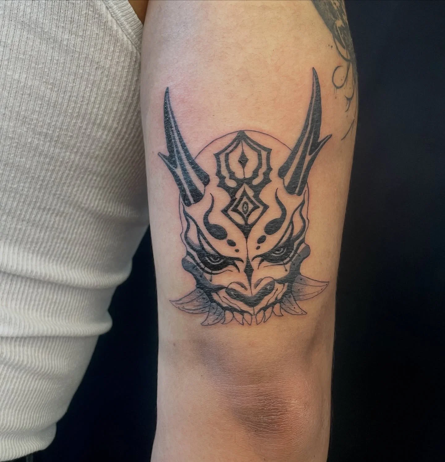 I think I have a mask fetish 😂👺👹 
-
-
Needles used @emalla.official @emalla.amazon 
-
-
-
#tattoo #tattoos #tattooed #tattooer #tattooist #tattoolife #emallacartridges