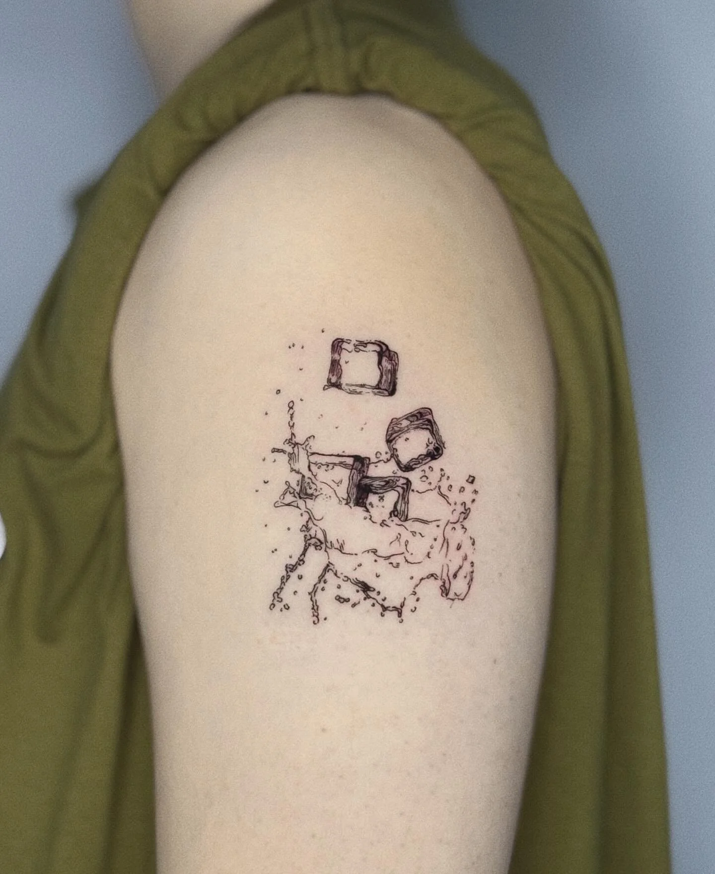 Ice block from flash 
#flowertattoo #discounttattoo #specialtattoo #girltattoo #boytattoo #linetattoo #tattooart #tattooed #tattoogirls #nytattoo #nytattooartist #nytattoos #flushingtattoo #blackandgreytattoo #blackandgrey #tattoos #tattoostyle #girl