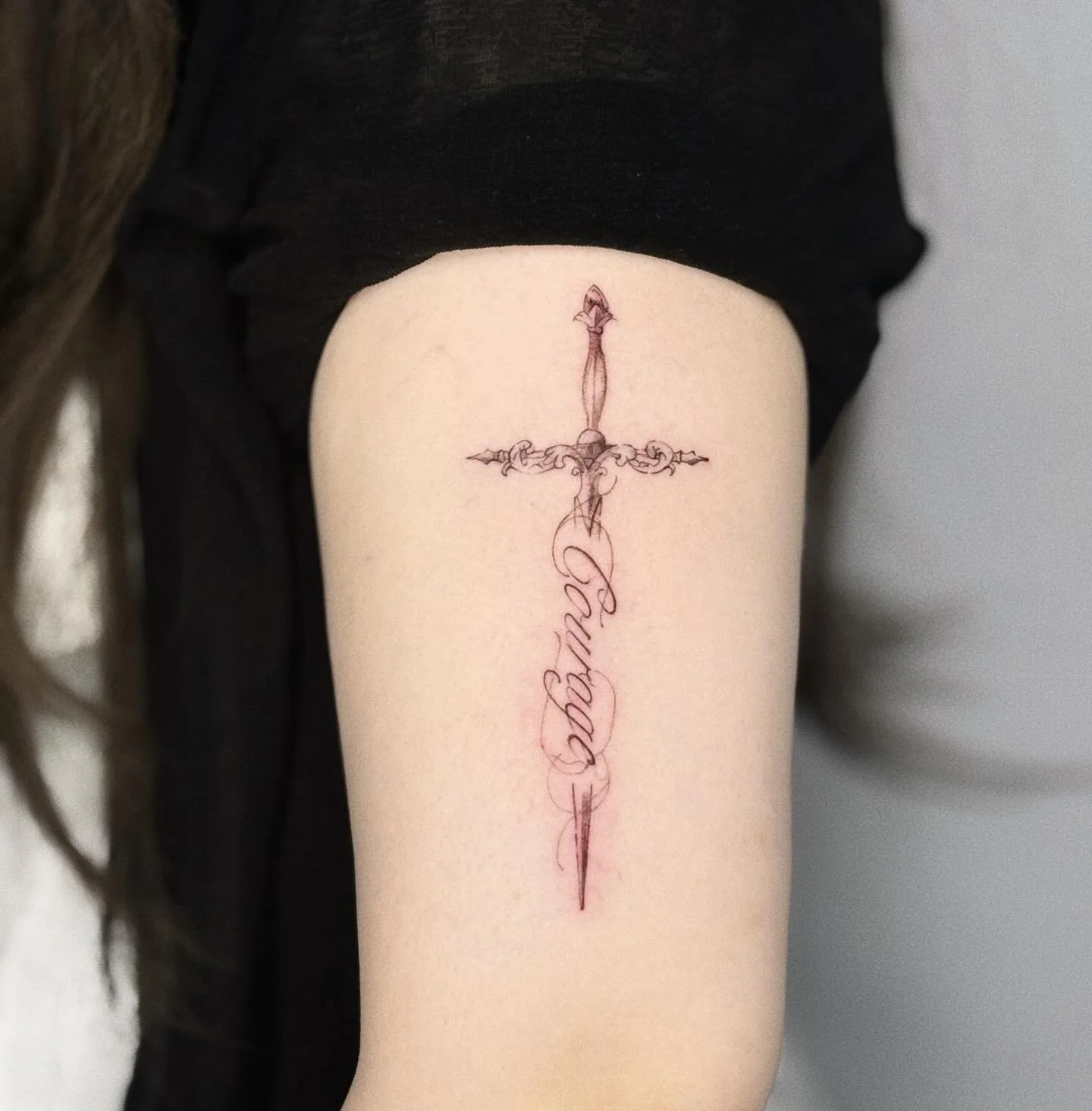 Sword and courage 🗡️
#flowertattoo #discounttattoo #specialtattoo #girltattoo #boytattoo #linetattoo #tattooart #tattooed #tattoogirls #nytattoo #nytattooartist #nytattoos #flushingtattoo #blackandgreytattoo #blackandgrey #tattoos #tattoostyle #girl