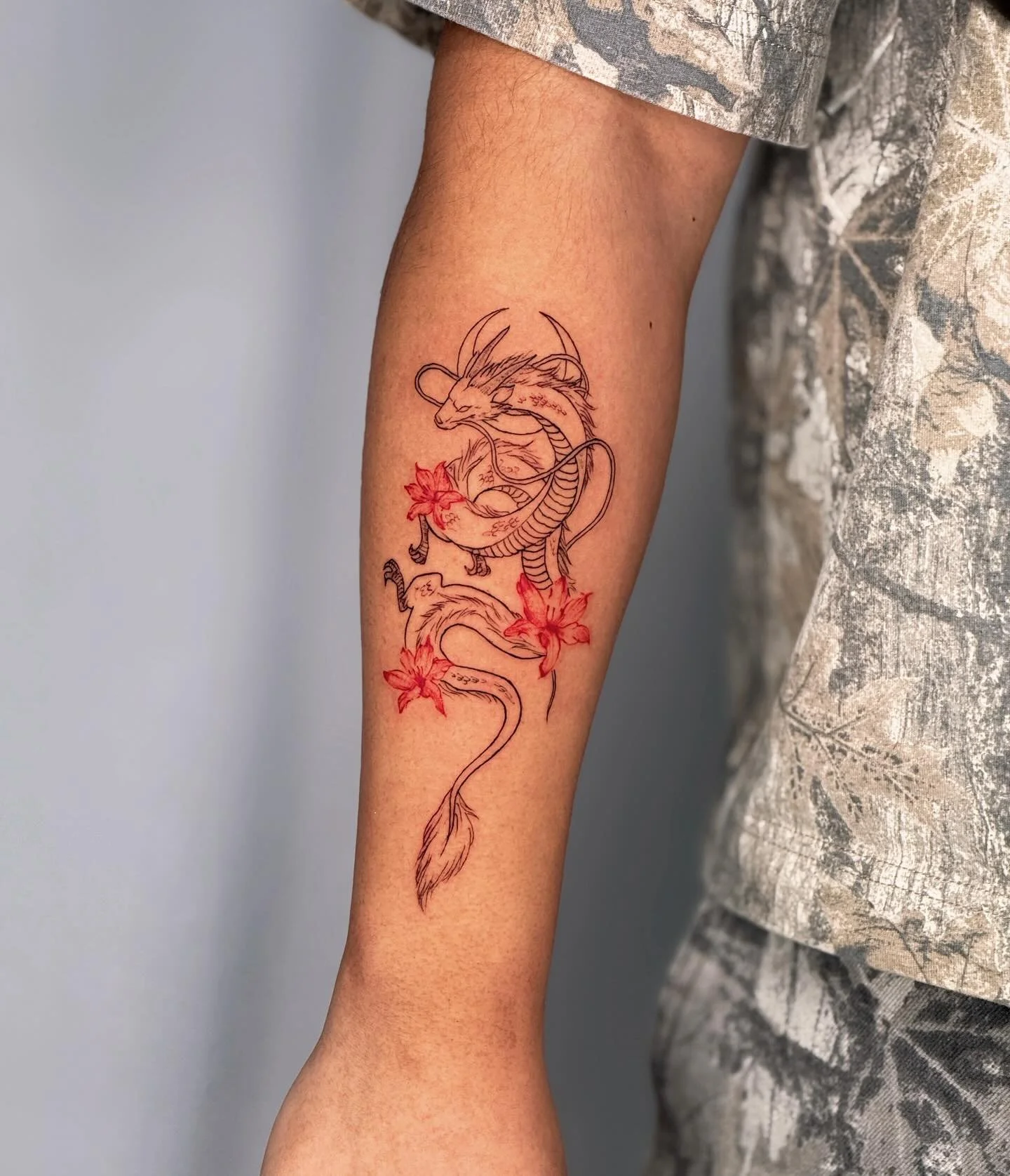 Dragon from flash 
#flowertattoo #discounttattoo #specialtattoo #girltattoo #boytattoo #linetattoo #tattooart #tattooed #tattoogirls #nytattoo #nytattooartist #nytattoos #flushingtattoo #blackandgreytattoo #blackandgrey #tattoos #tattoostyle #girlswi