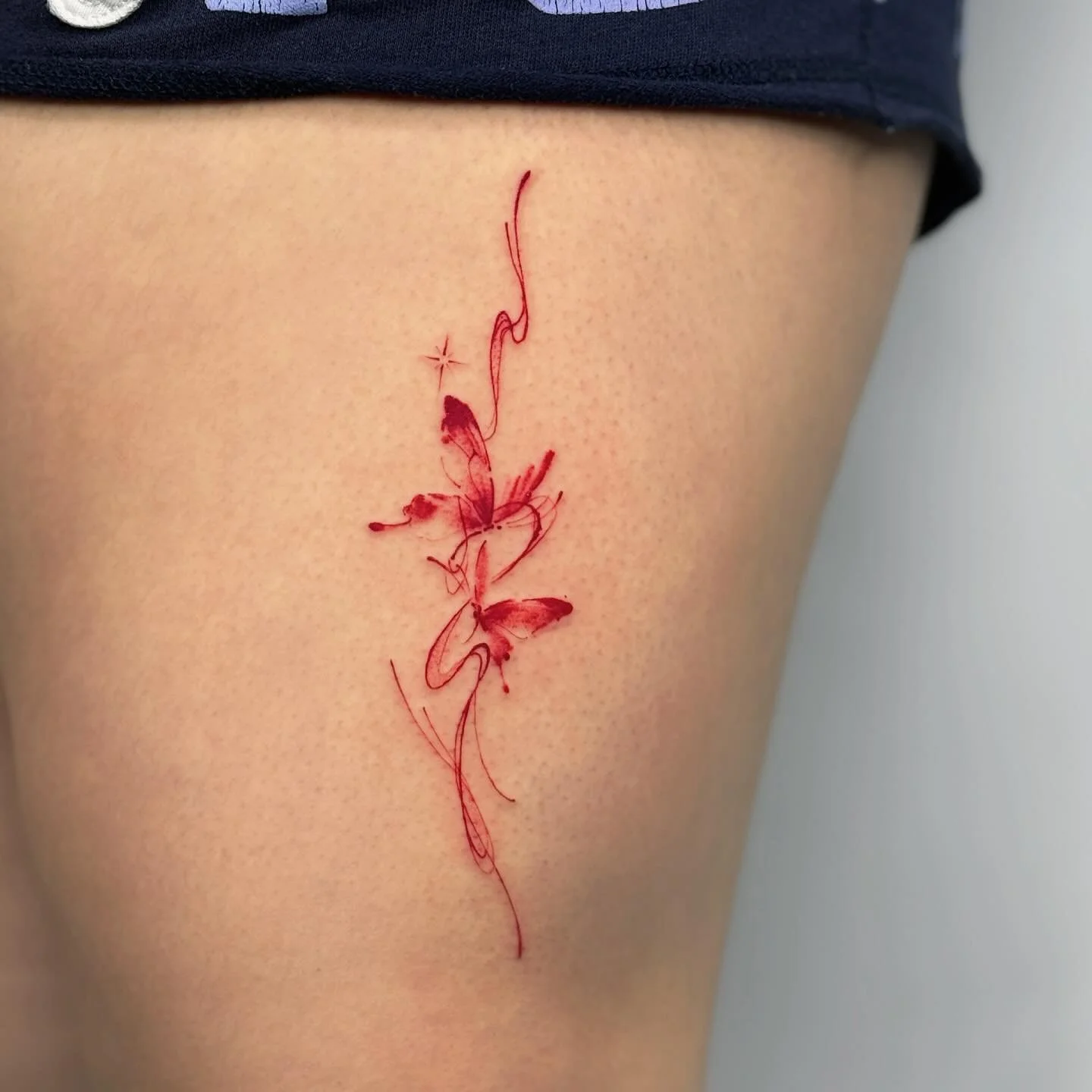 Butterfly 🦋 from flash
#flowertattoo #discounttattoo #specialtattoo #girltattoo #boytattoo #linetattoo #tattooart #tattooed #tattoogirls #nytattoo #nytattooartist #nytattoos #flushingtattoo #blackandgreytattoo #blackandgrey #tattoos #tattoostyle #gi