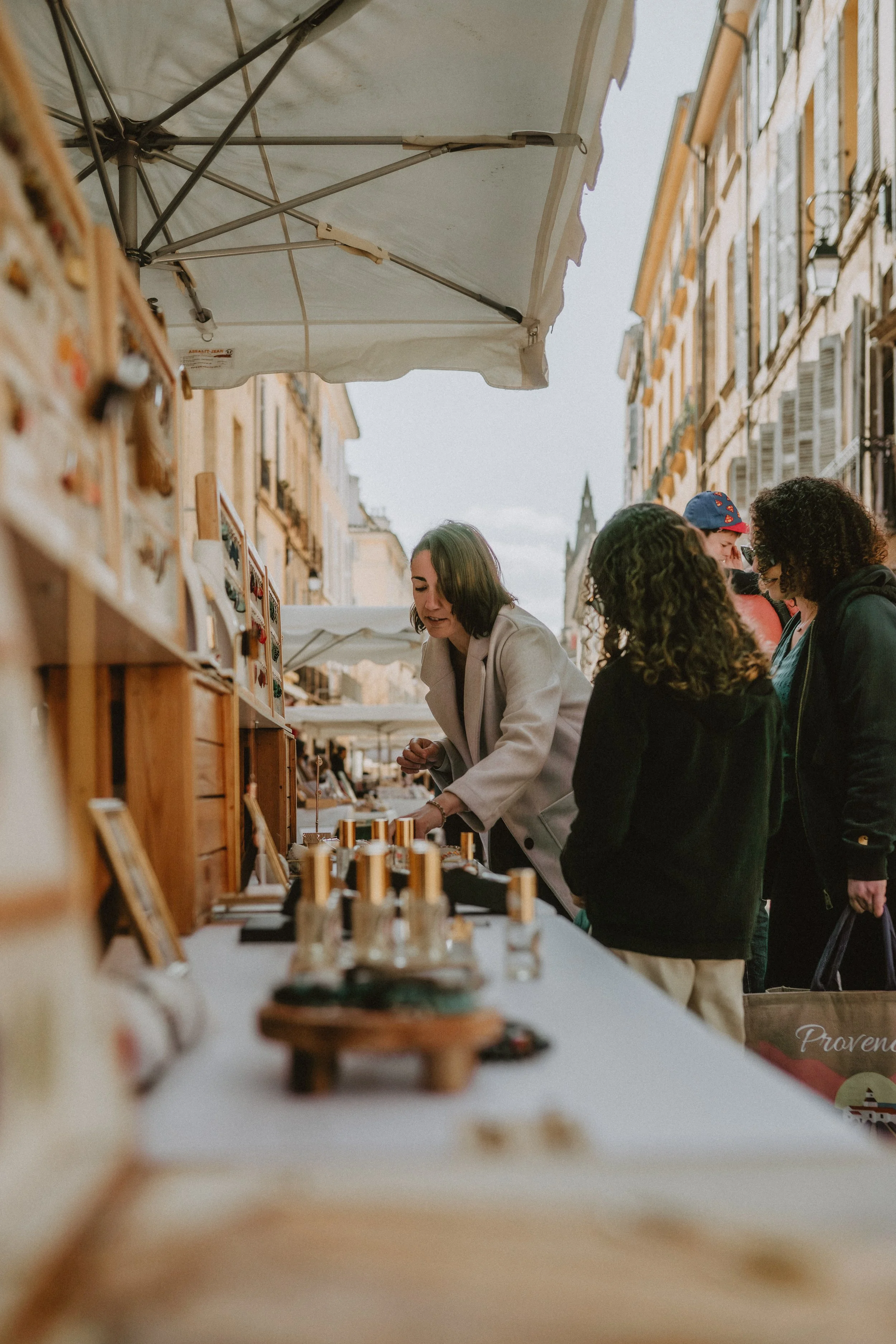 laura | for love with love | aix-en-provence, france