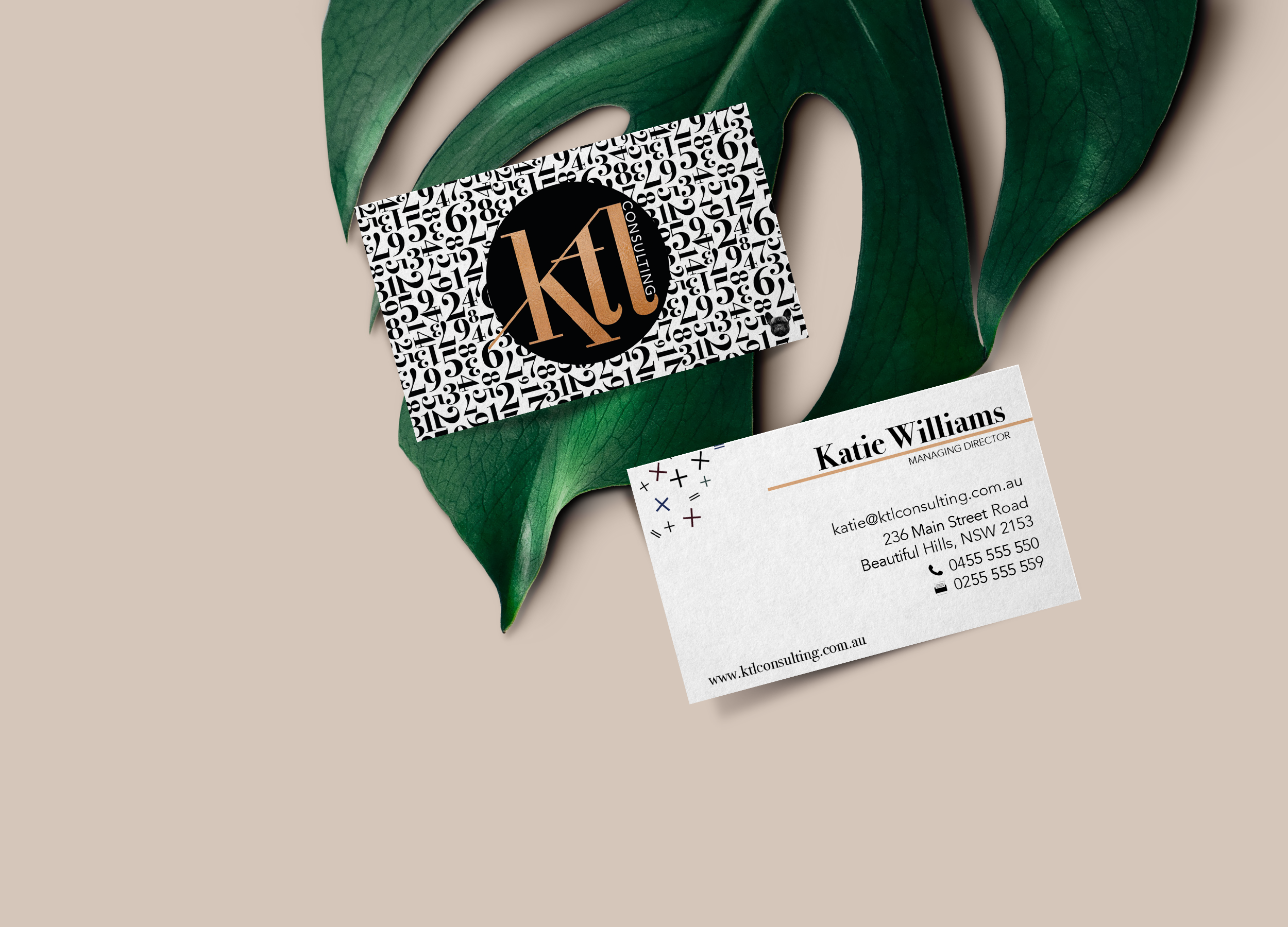 Feminine-Business-Card-Mockup.png
