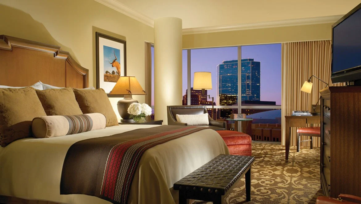 ftwdtn-omni-fort-worth-hotel-guest-room-1.jpg