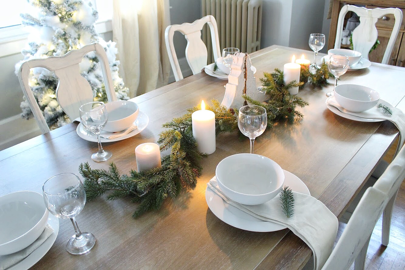 A Simple & Practical Christmas Tablescape — Aratari At Home