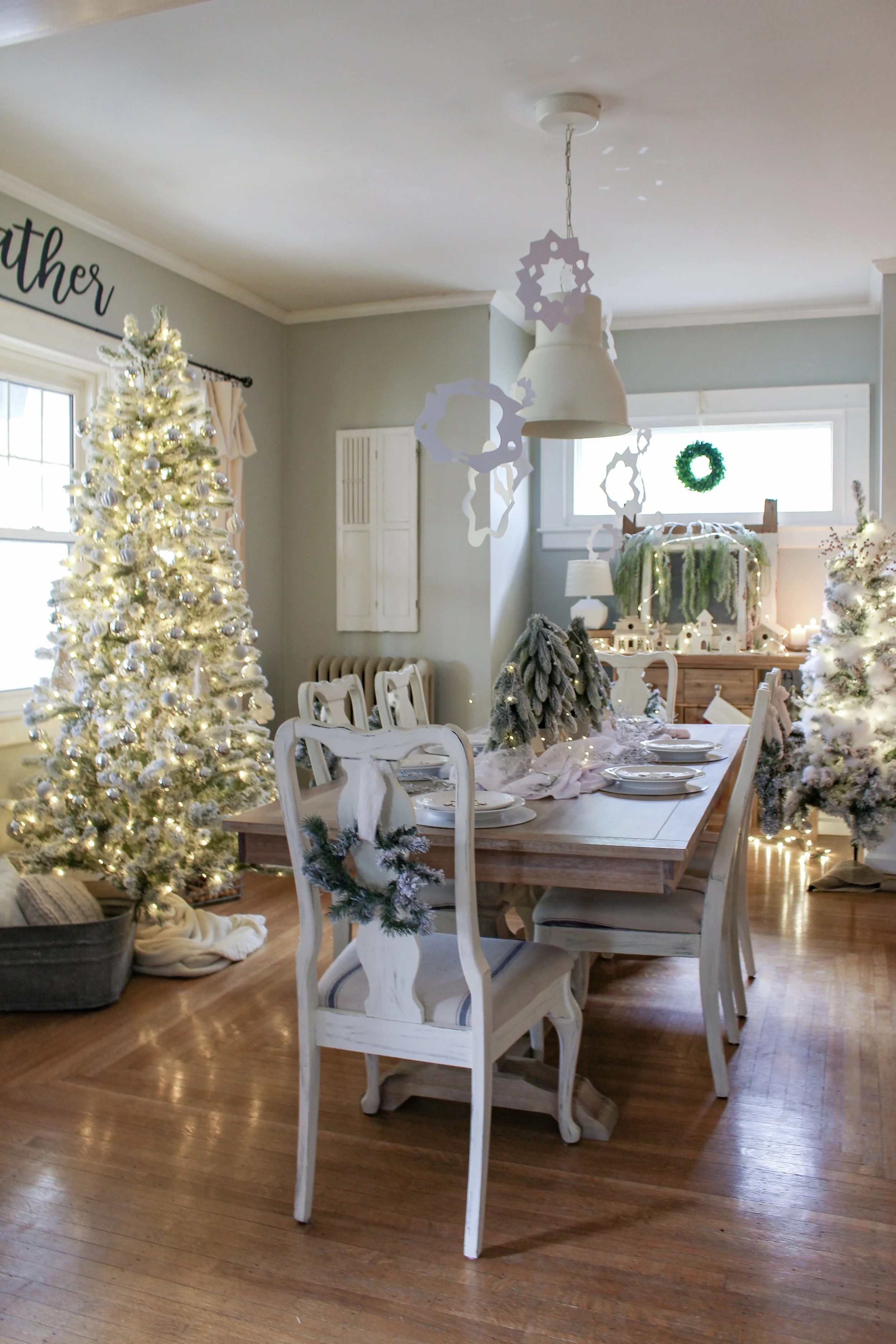 Winter Wonderland Christmas Dining Room