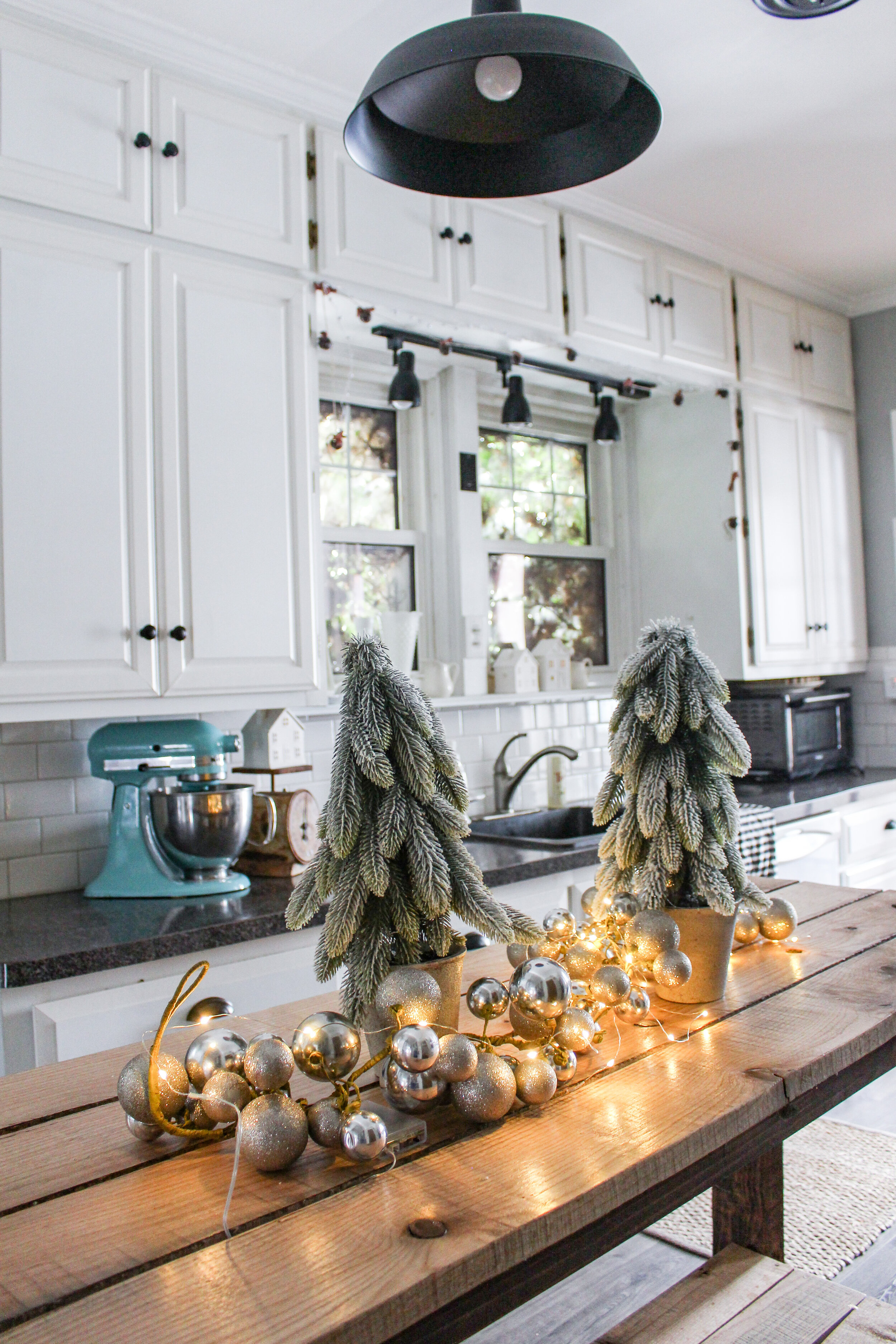 Christmas Decor Ideas For The Kitchen Aratari At Home