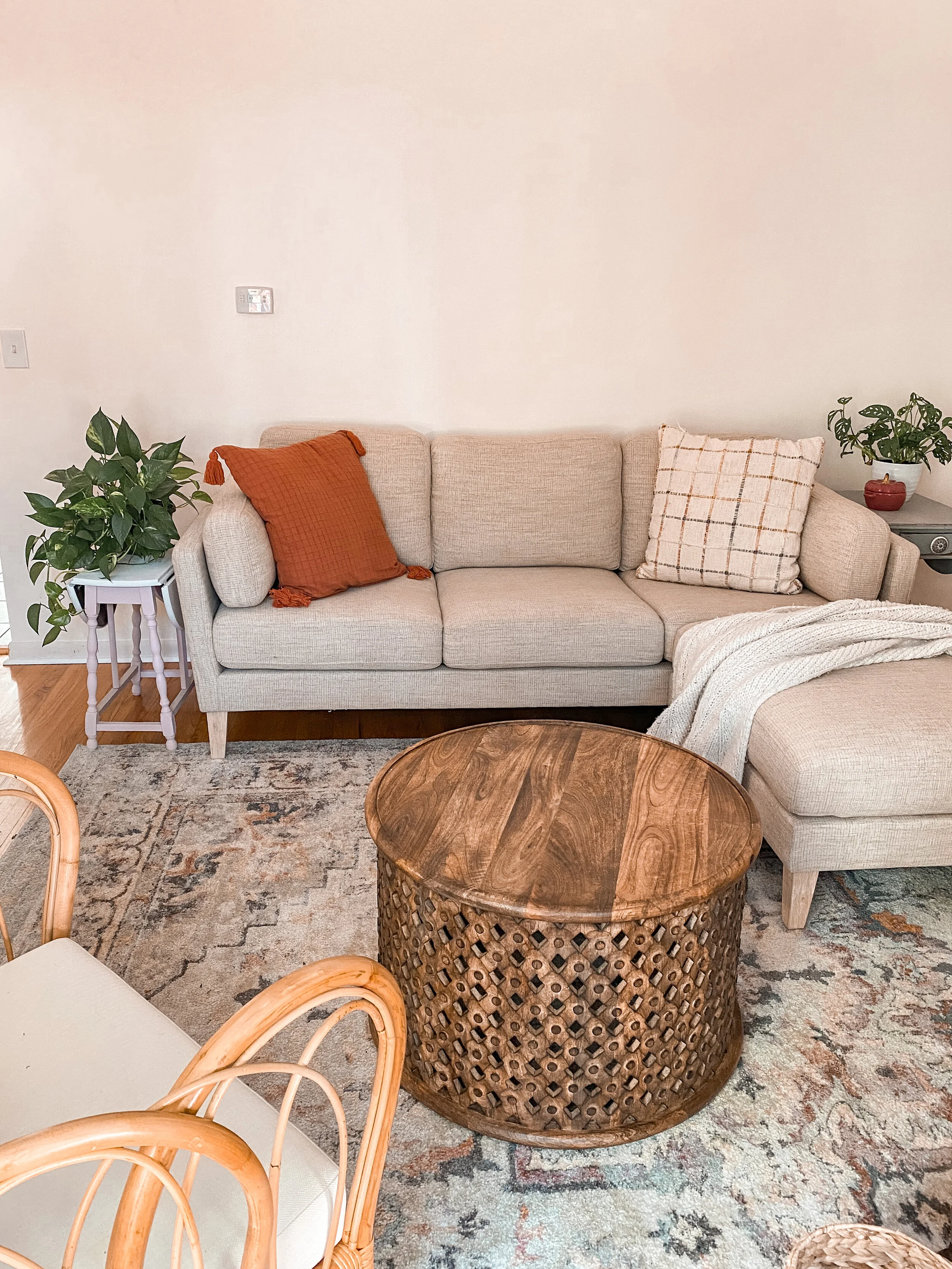 How to Chalk Paint a Table