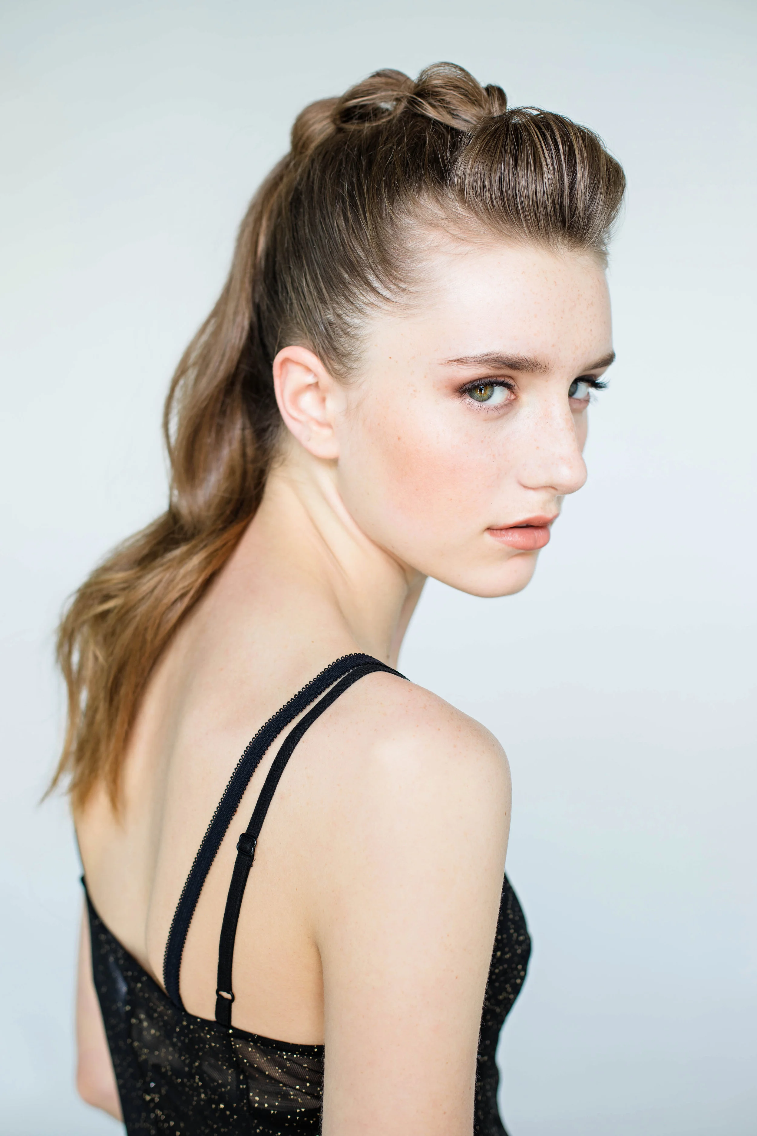 honest-claire 0R2A0025-13a.jpg