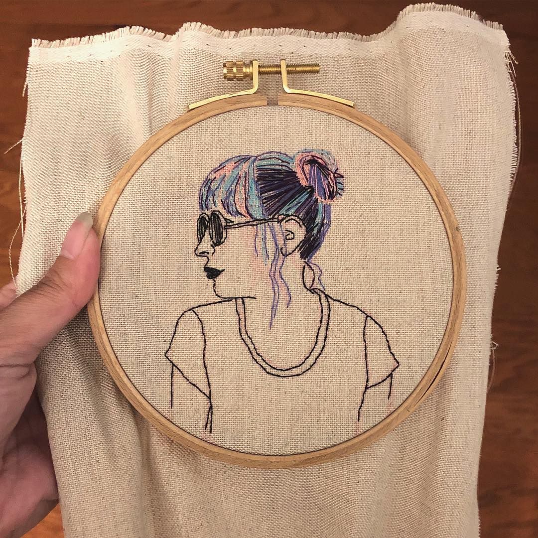 Third+embroidery+project+-+self+portrait.+Had+a+lot+of+fun+with+this+one!+I+bought+some+new+fabrics+to+try+next.+☺️•••#modernembroidery+#embroidery+#embroideryart+#handembroidery+#selfportrait+#contemporaryembroidery.jpg