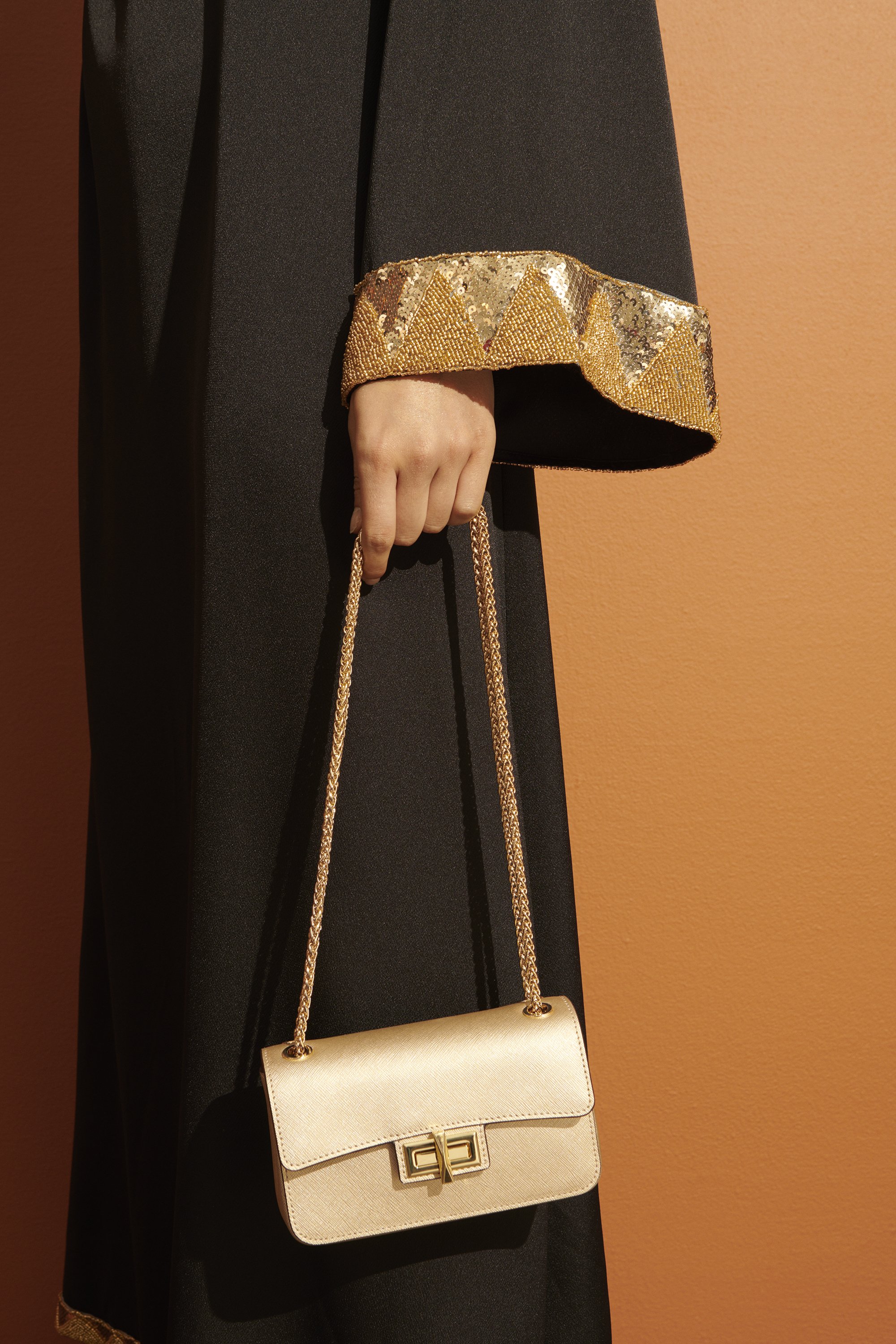 DKNY