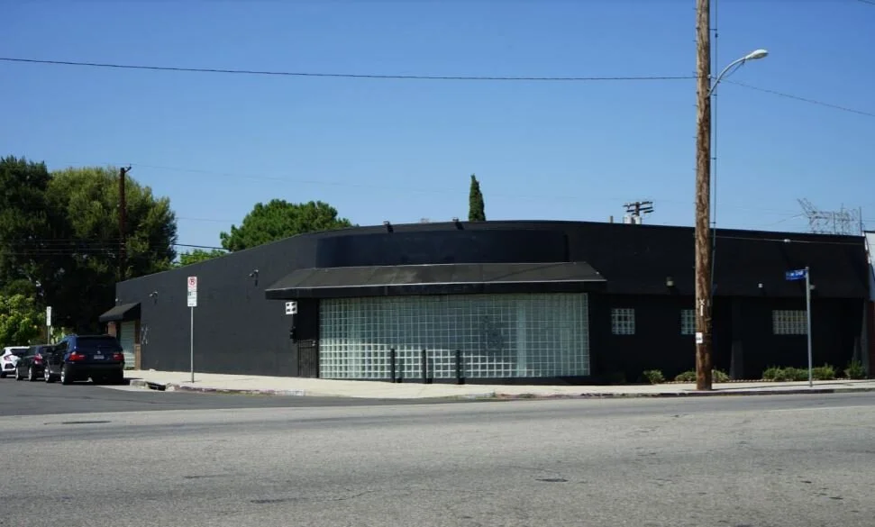 10623 Burbank Blvd