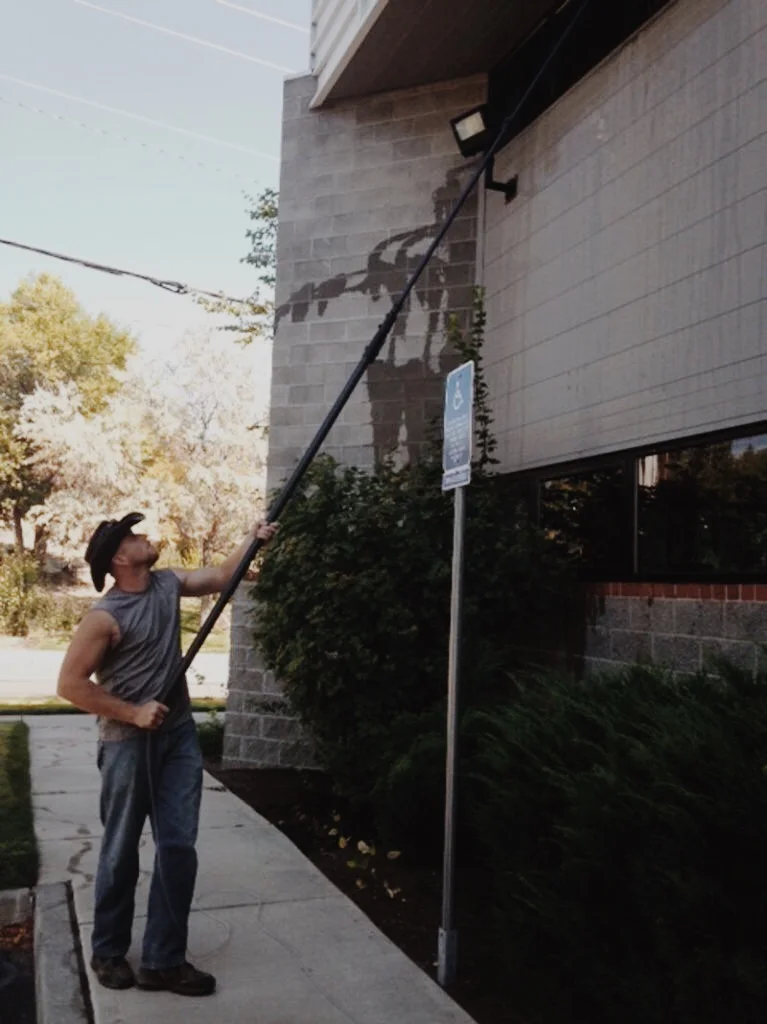 pure-water-streak-free-window-cleaning-central-oregon.JPG