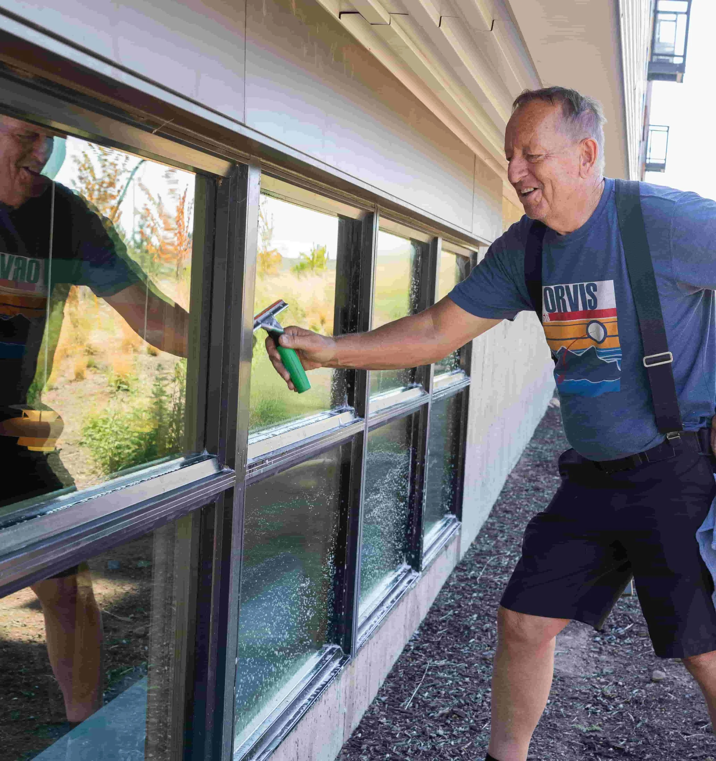 Jean Paul cleaning windows