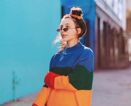 emma-chamberlain-8-1537536132-view-0.png
