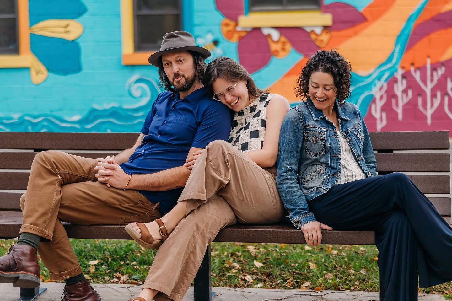 Happy Thanksgiving y&rsquo;all! We are feelin&rsquo; the love and wanted to extend our deepest gratitude to all of our fans, friends and families, and especially our badass team @row_boat_music &amp; @commonloonrecords ❤️ 

Don&rsquo;t forget - we ha