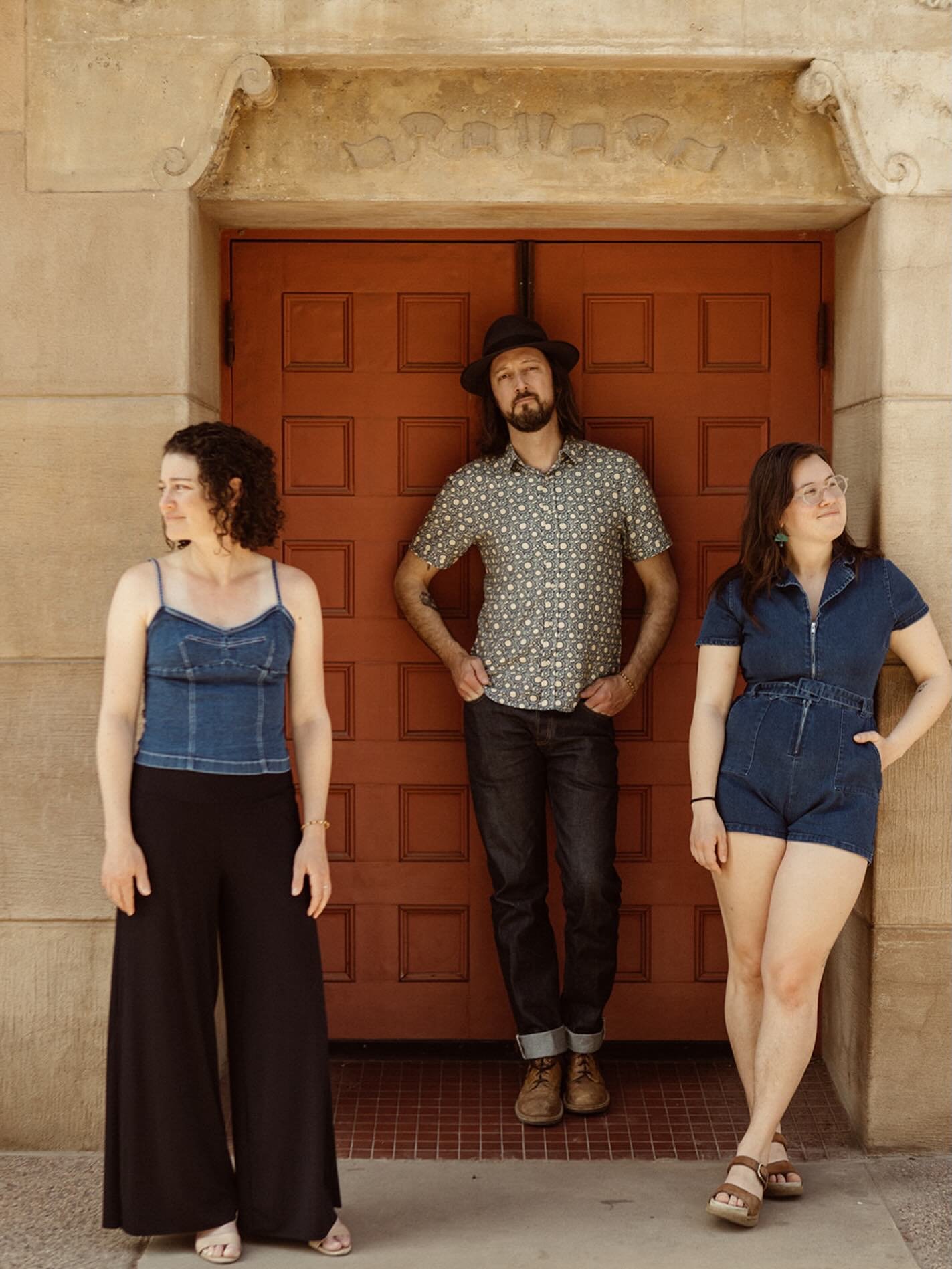 CA, NV and UT - we&rsquo;re coming your way! Ready to fire up the tour van and roll right into that sunny Summer Terr 🌞 🚐 

6/10 Bishop, CA @millcreekpresents 
6/11 Folsom, CA @folsomhotel 
6/12 Cotati, CA (House Show)
6/13 Saratoga, CA (House Show