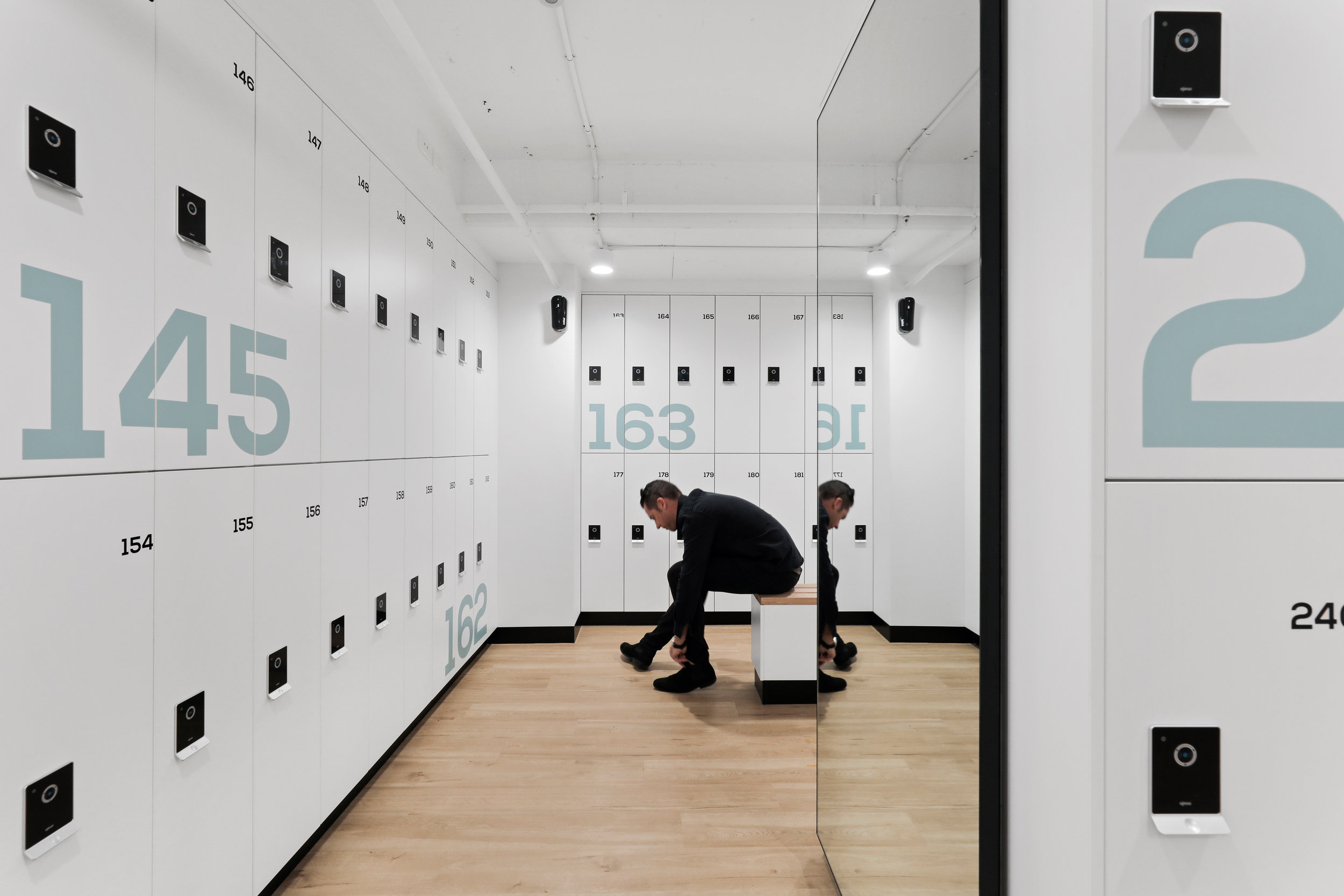 The_Zenith_End_of_trip_Facilities_High_Dressing_Room_8.jpg