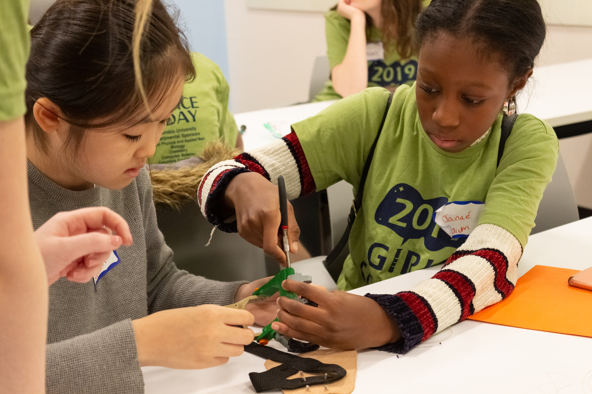 GirlsScienceDayNov2019-48.jpg