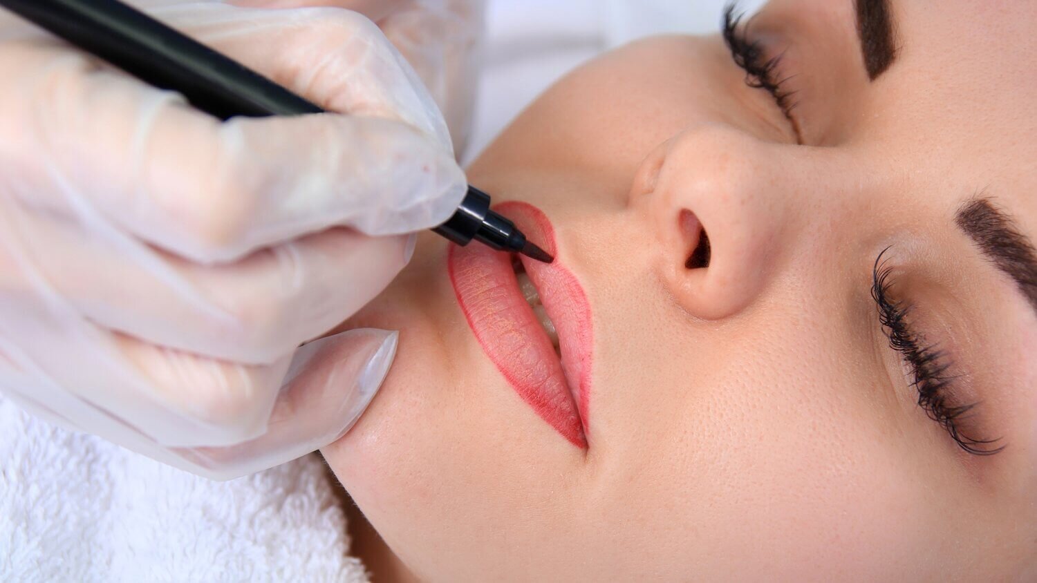 All About Semi-Permanent Lip Color / Lip Tattoo In India.